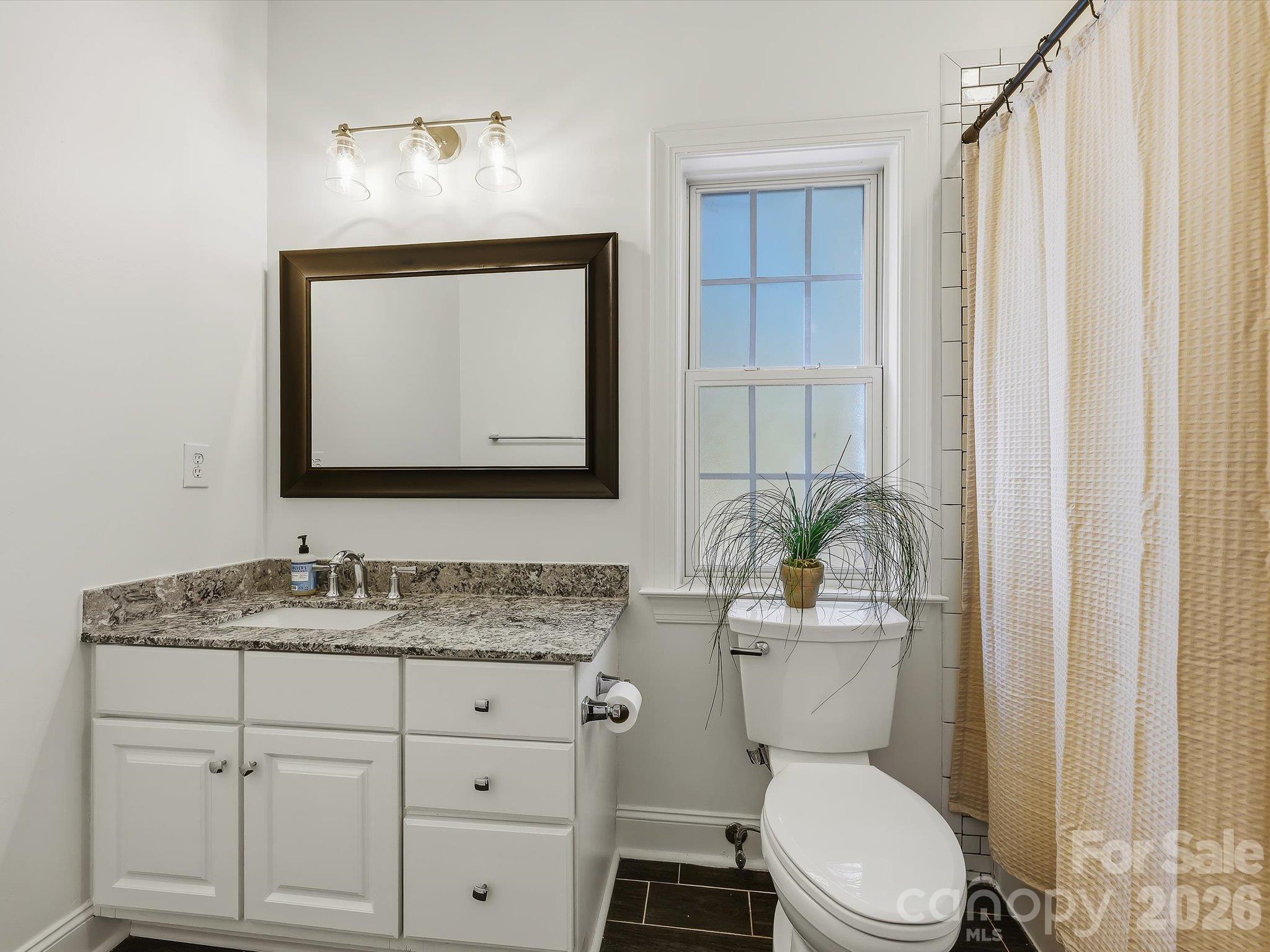 21325 Summerbrook Drive Property Photo 28