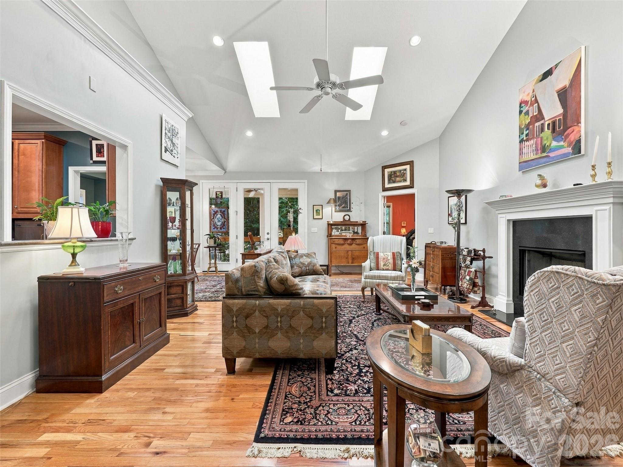 220 Waterside Drive Property Photo 3