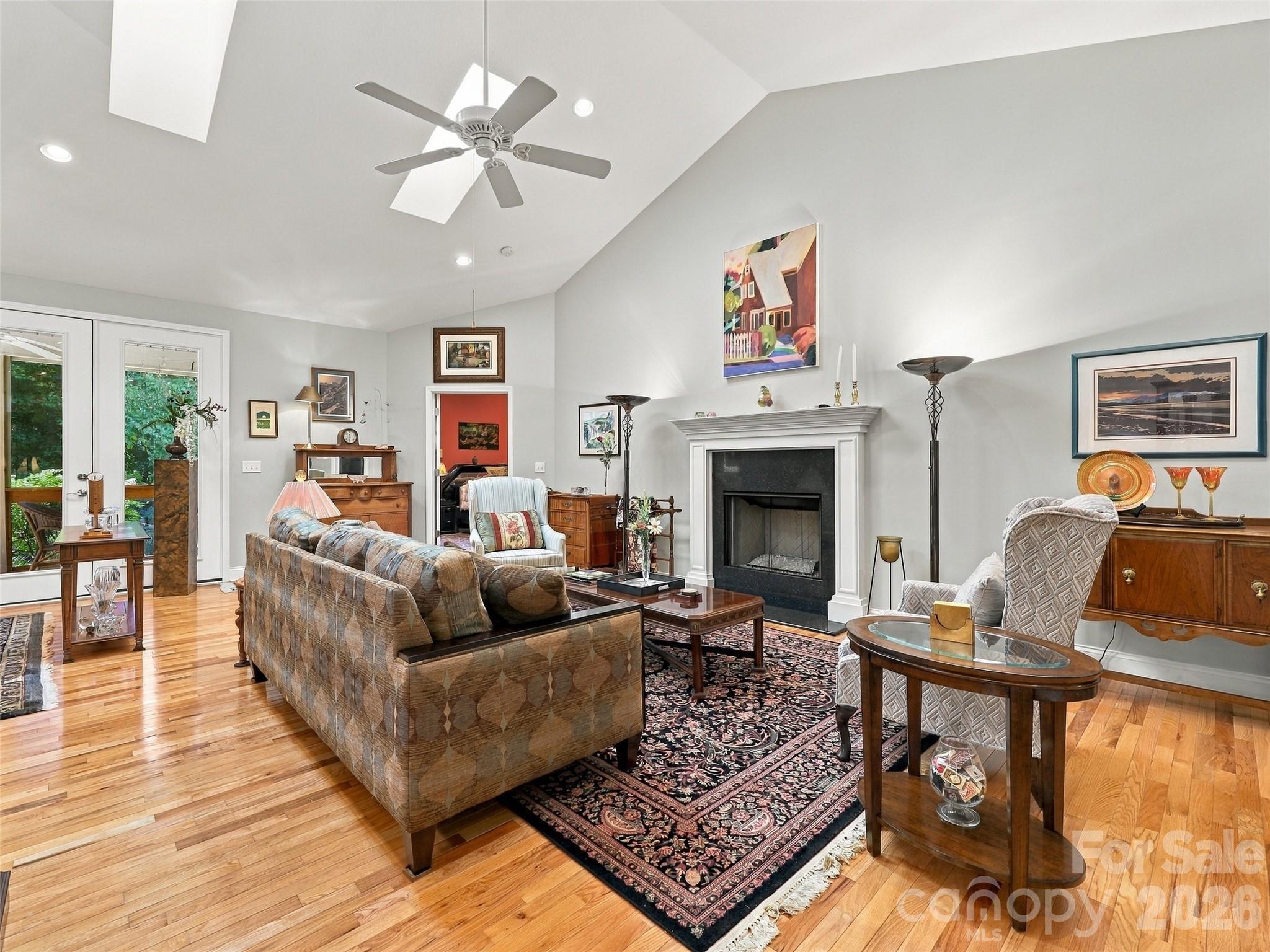 220 Waterside Drive Property Photo 4