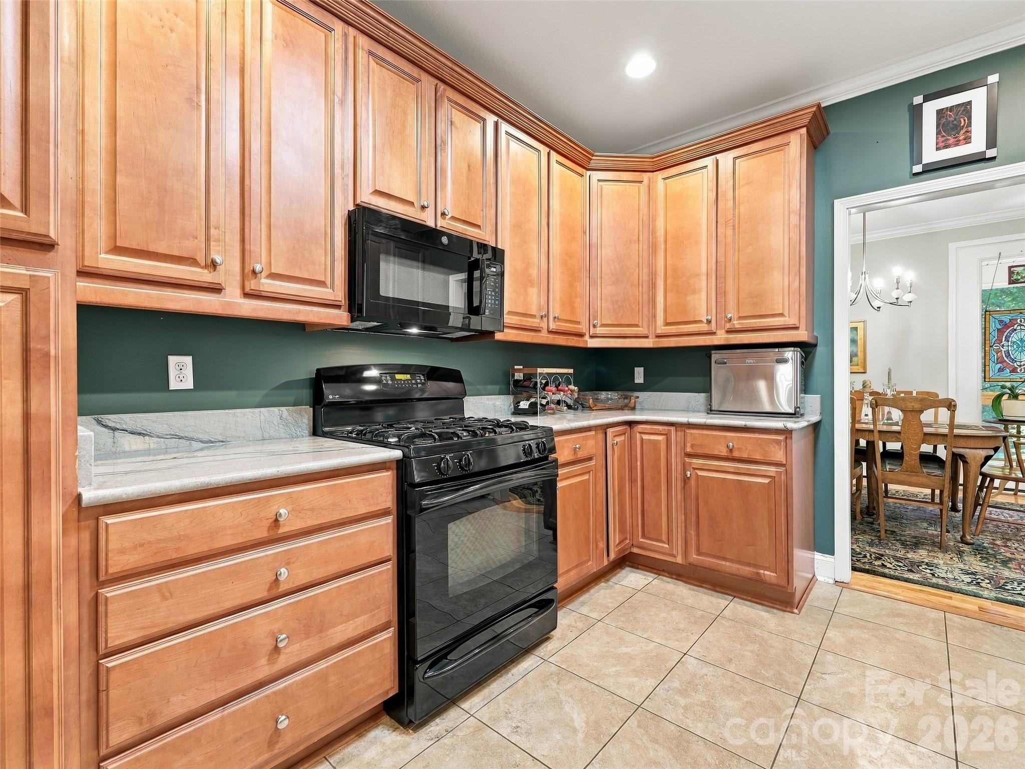 220 Waterside Drive Property Photo 14