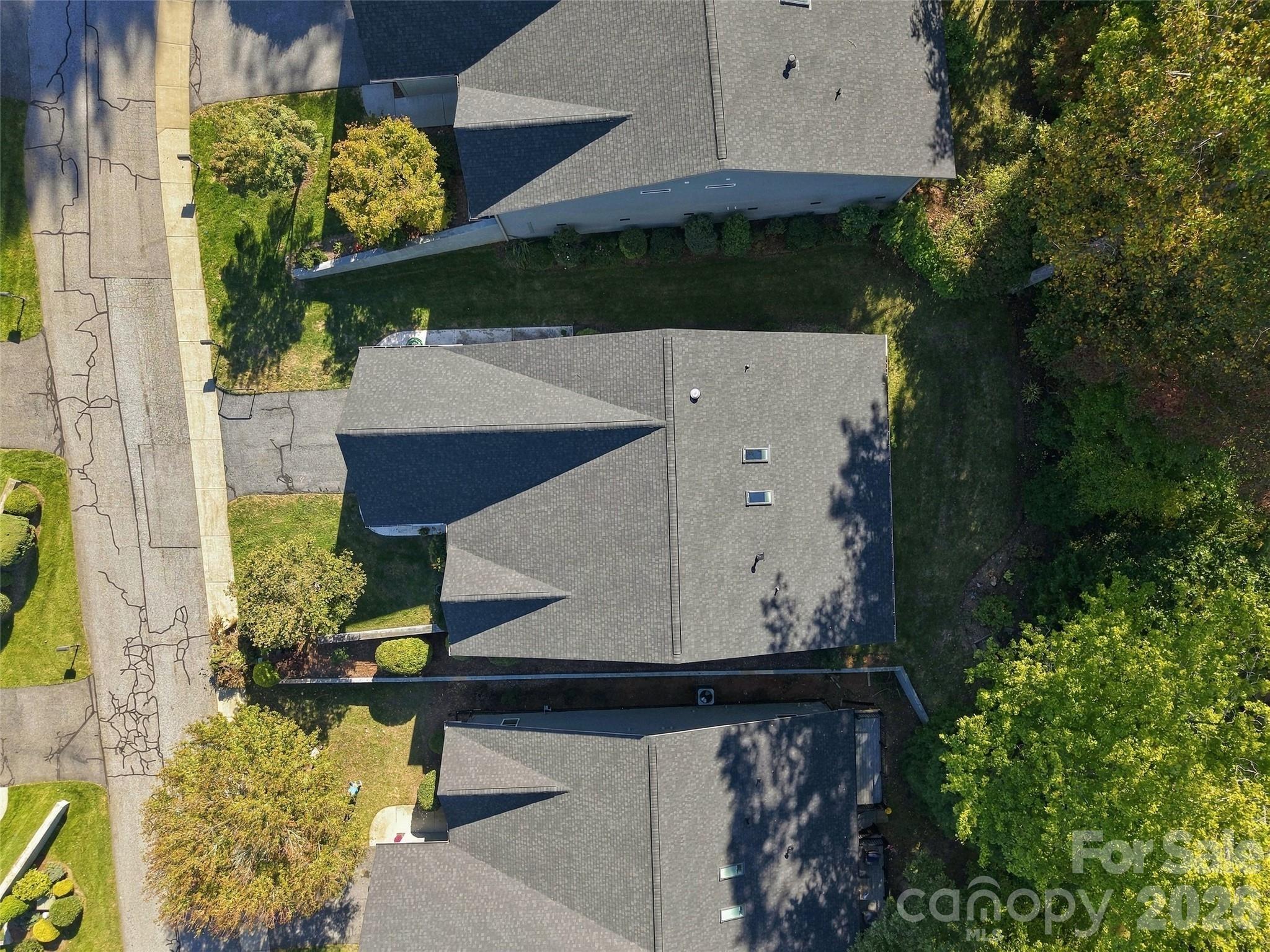220 Waterside Drive Property Photo 33