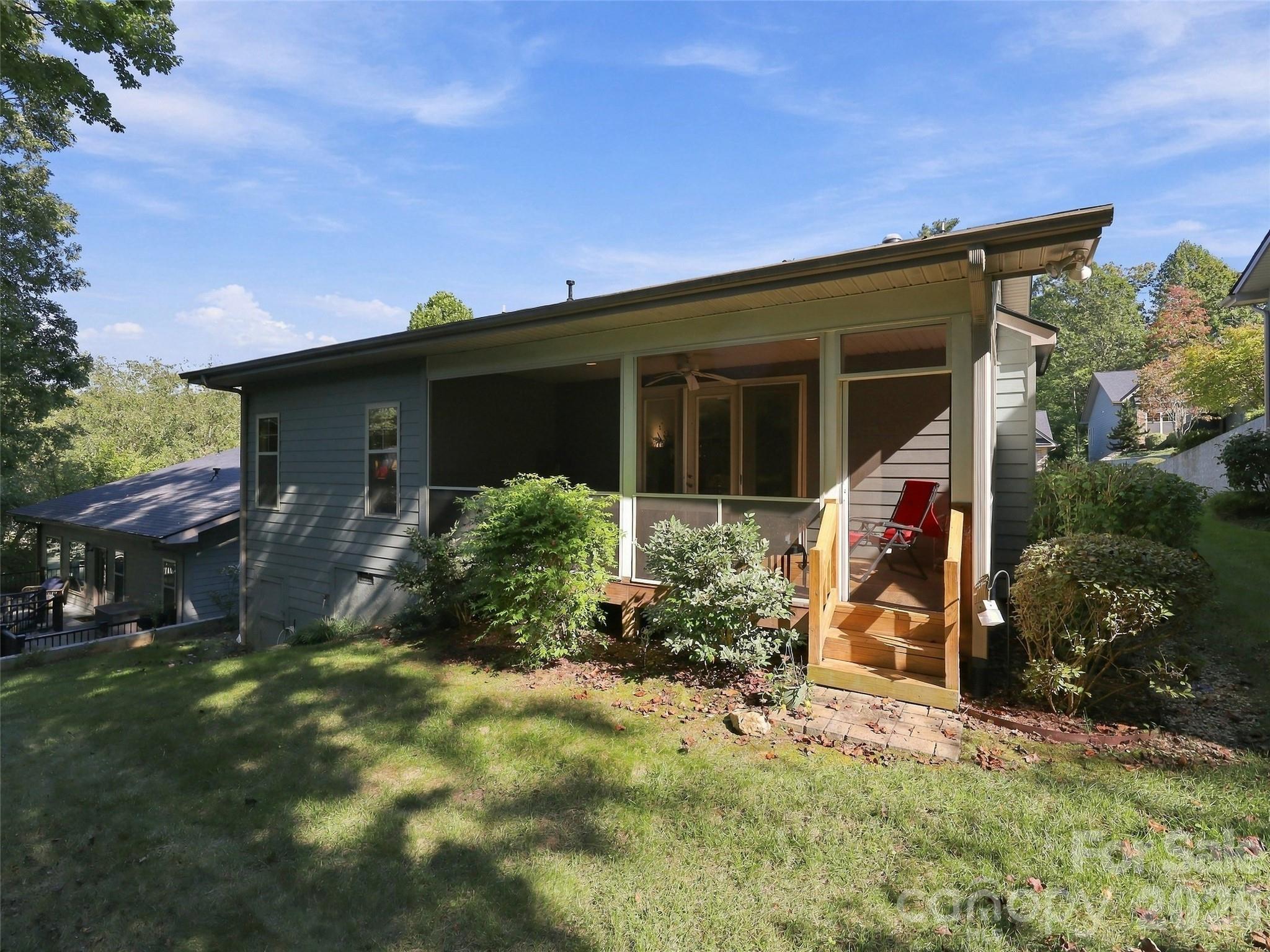 220 Waterside Drive Property Photo 48
