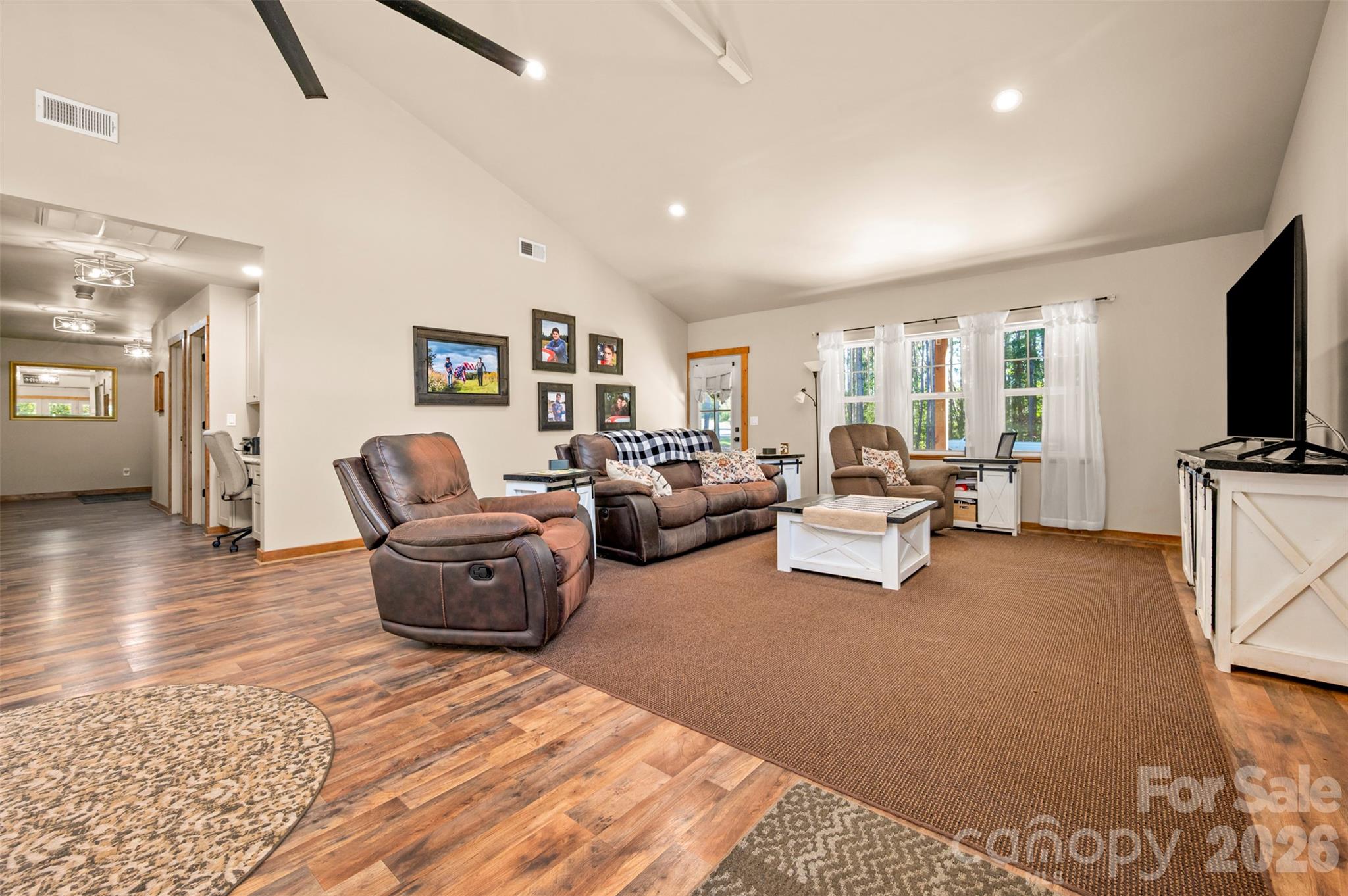 5238 Brooks Chapel Road Property Photo 7