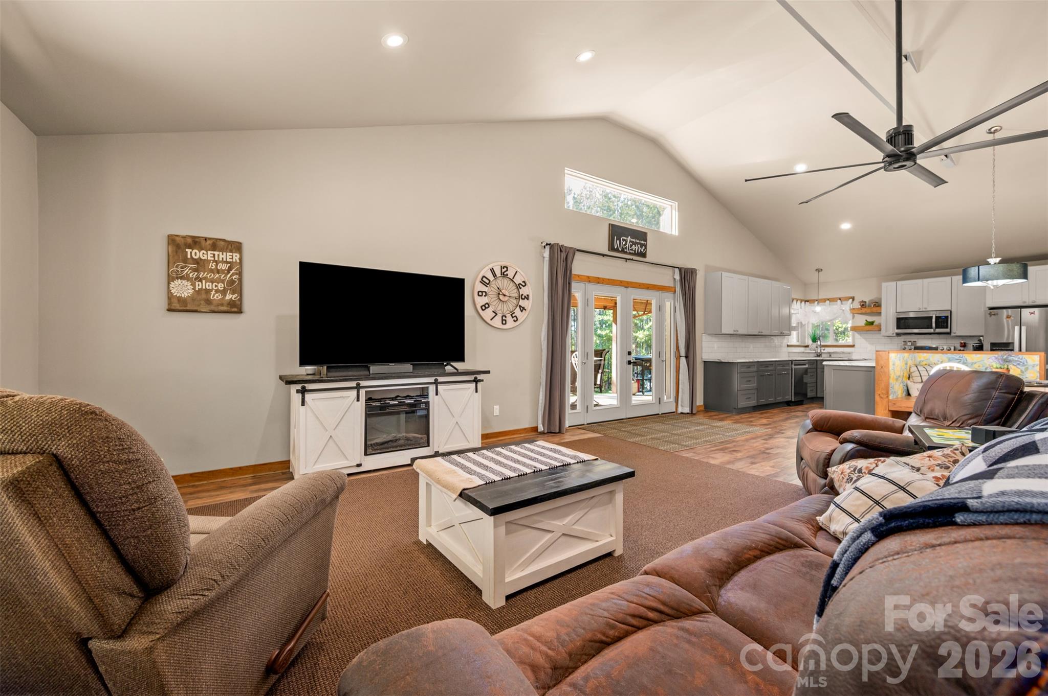 5238 Brooks Chapel Road Property Photo 8