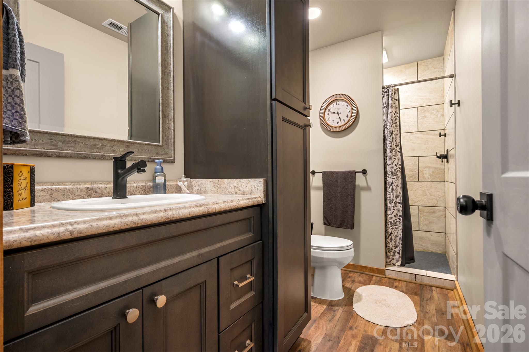 5238 Brooks Chapel Road Property Photo 23