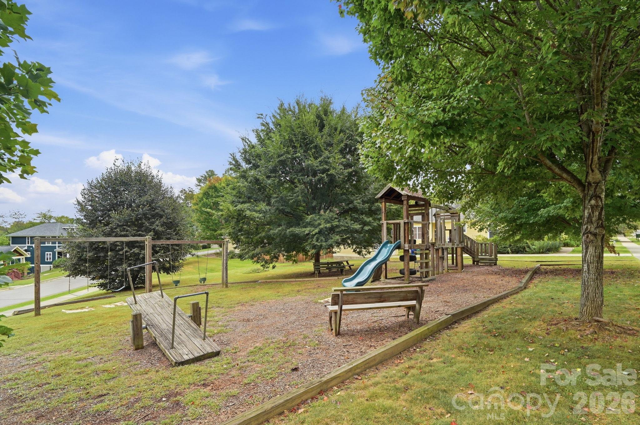 128 Estelle Park Drive Property Photo 18