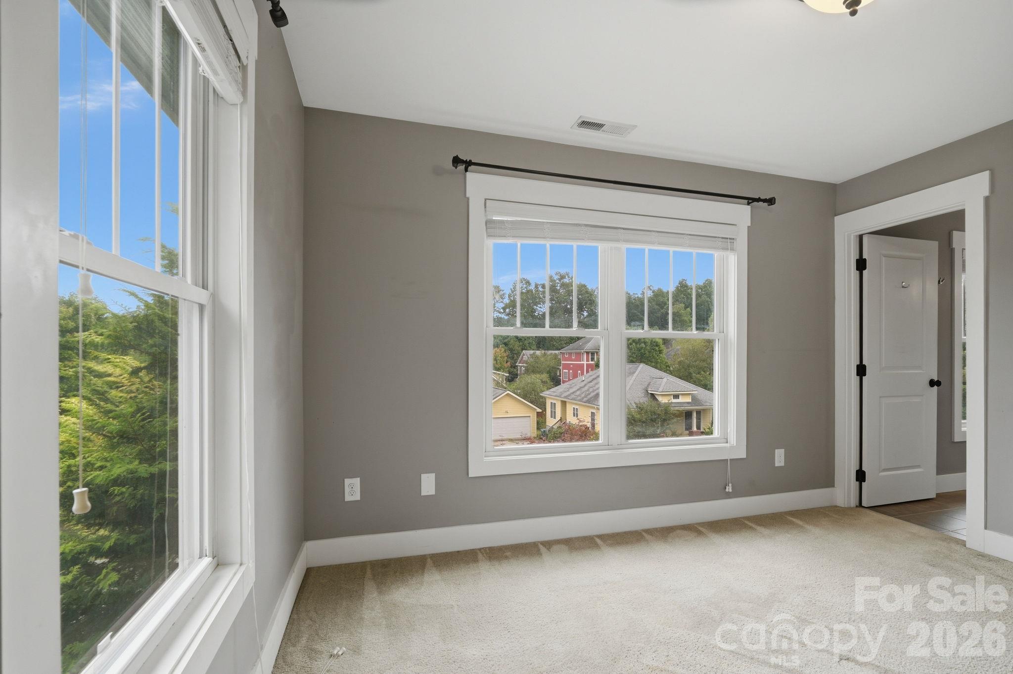 128 Estelle Park Drive Property Photo 36