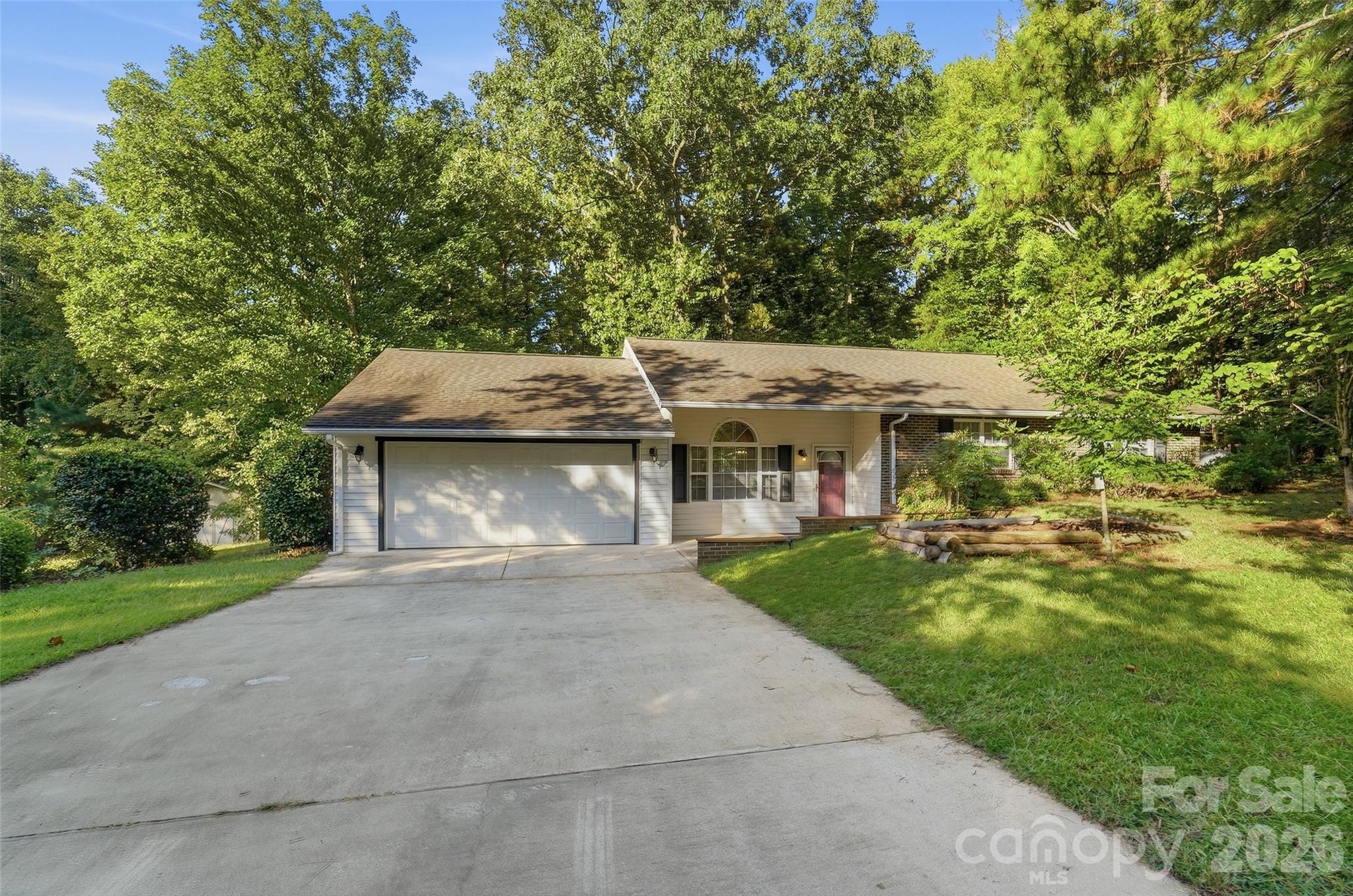 8004 Agape Lane Property Photo 4