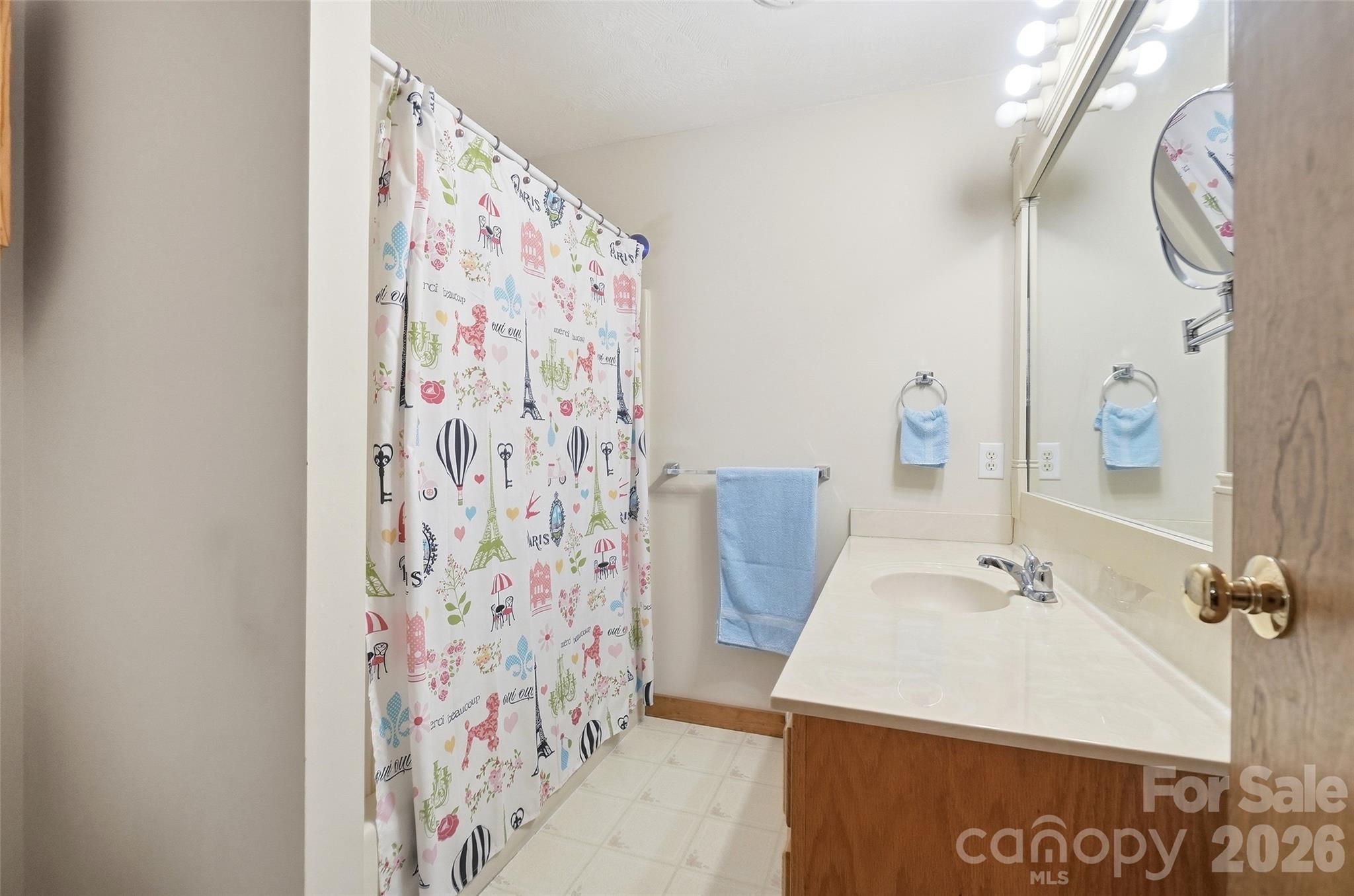 8004 Agape Lane Property Photo 31
