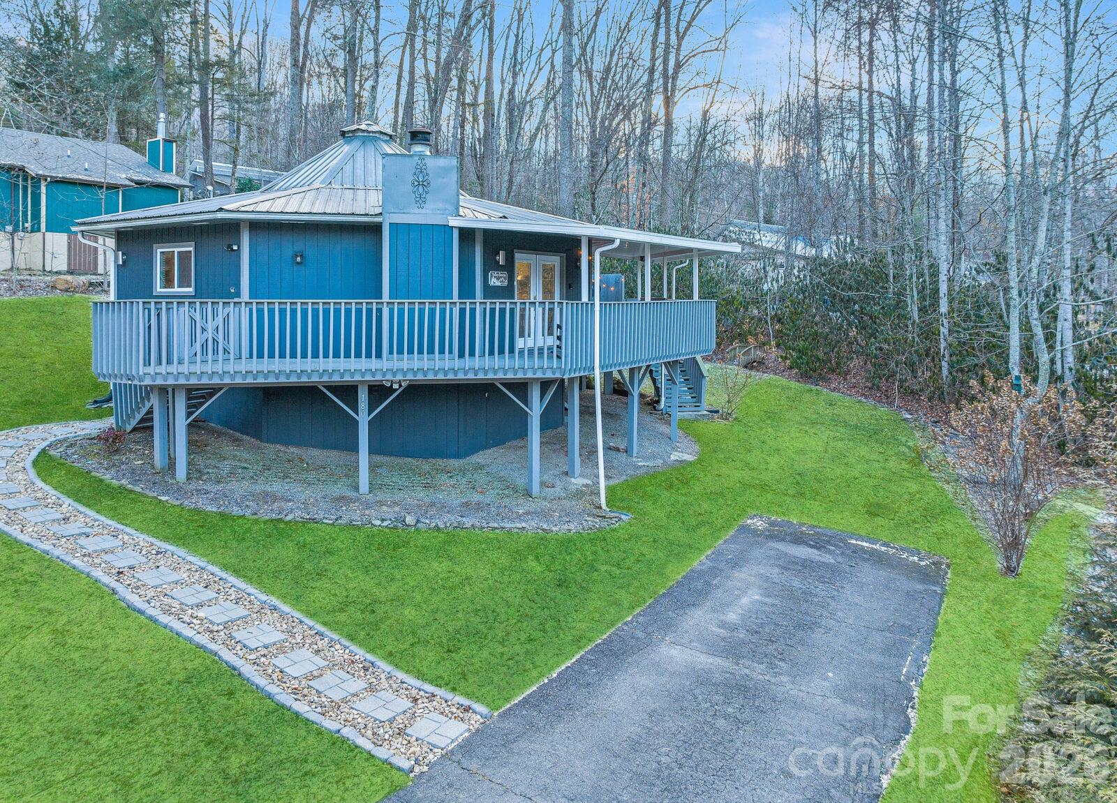 180 Hemlock Loop Property Photo 2