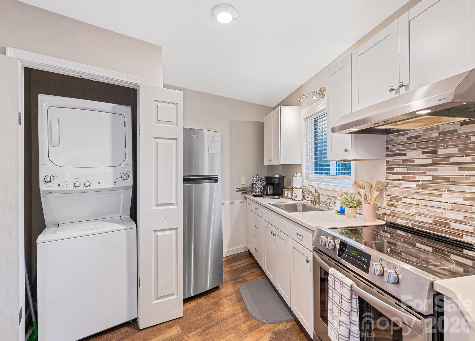 180 Hemlock Loop Property Photo 16