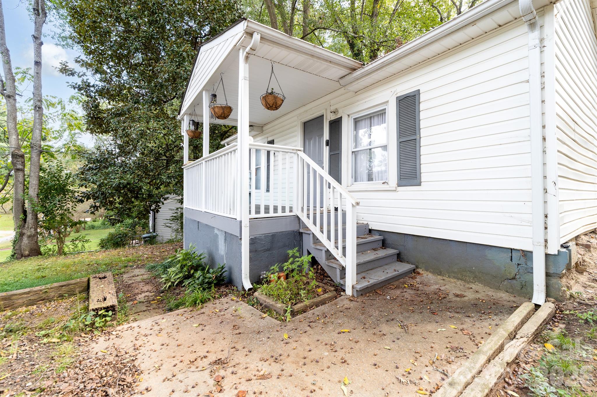 603 8th Avenue Property Photo 1