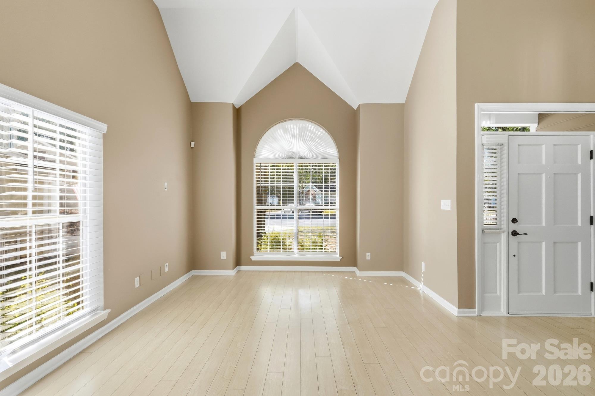 9122 Fairbridge Road Property Photo 5