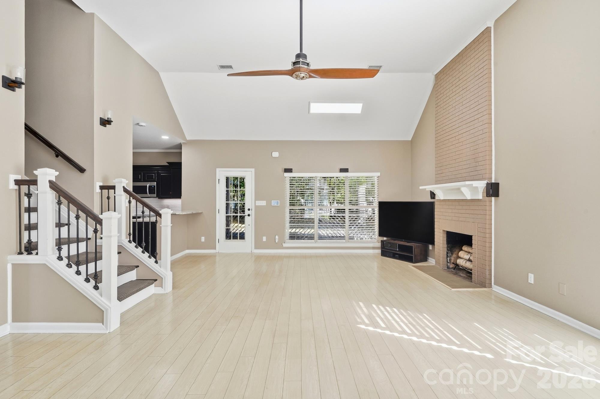 9122 Fairbridge Road Property Photo 8