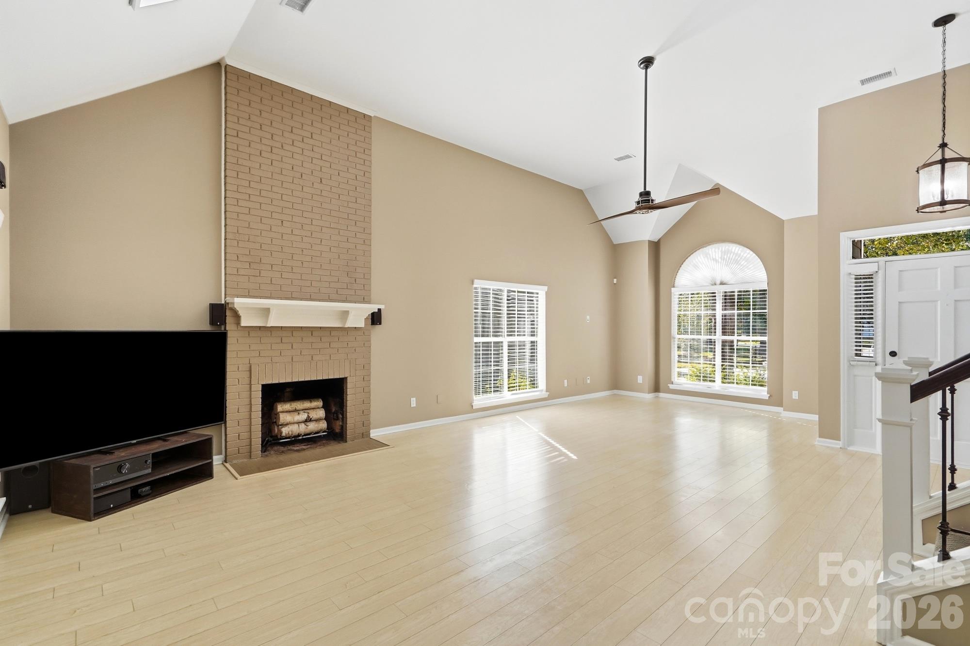 9122 Fairbridge Road Property Photo 9