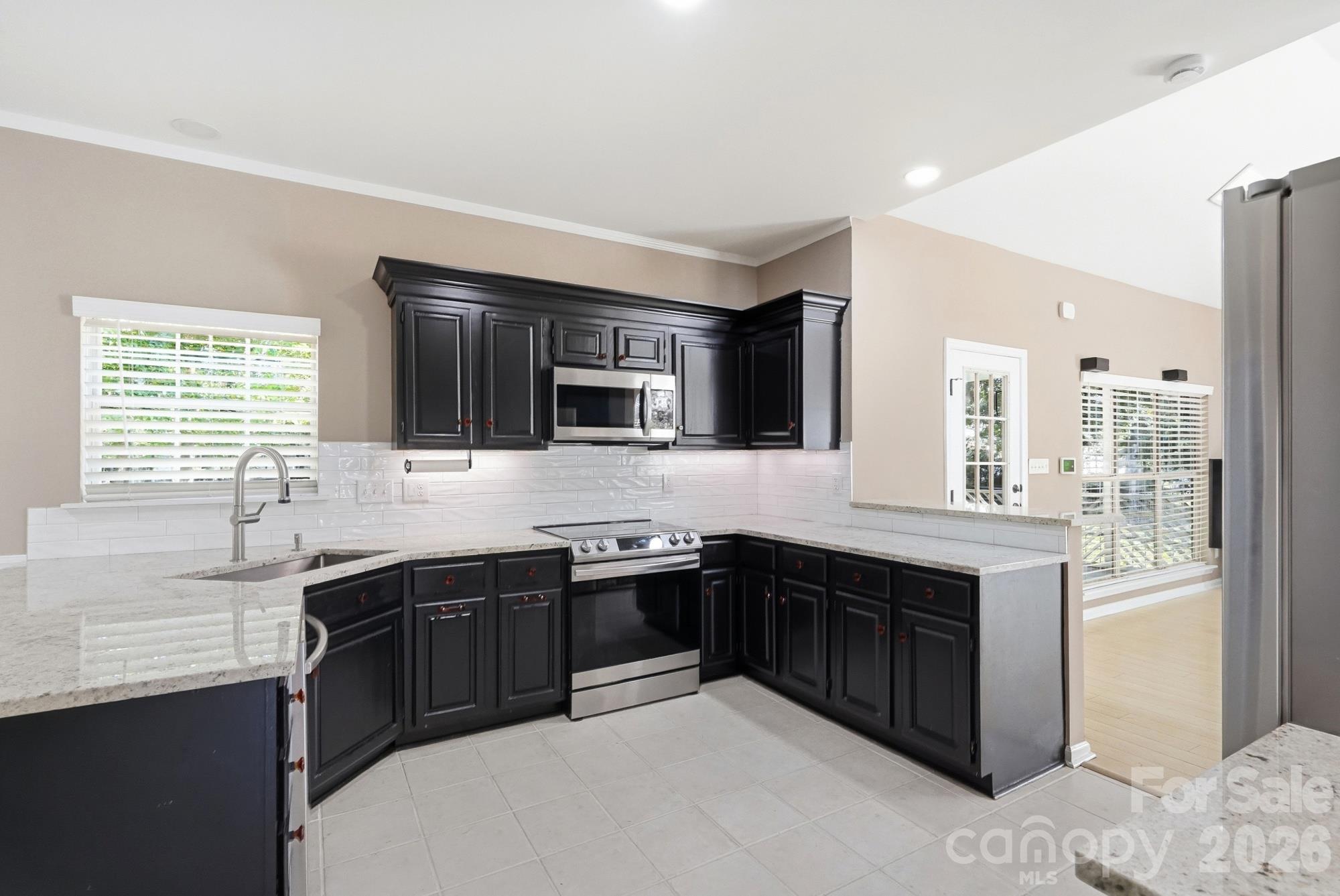 9122 Fairbridge Road Property Photo 10