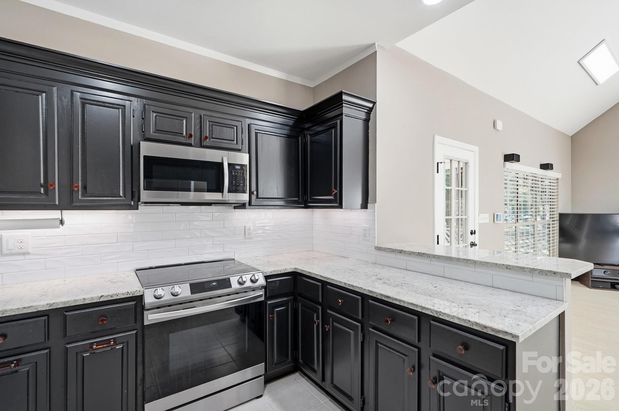 9122 Fairbridge Road Property Photo 12