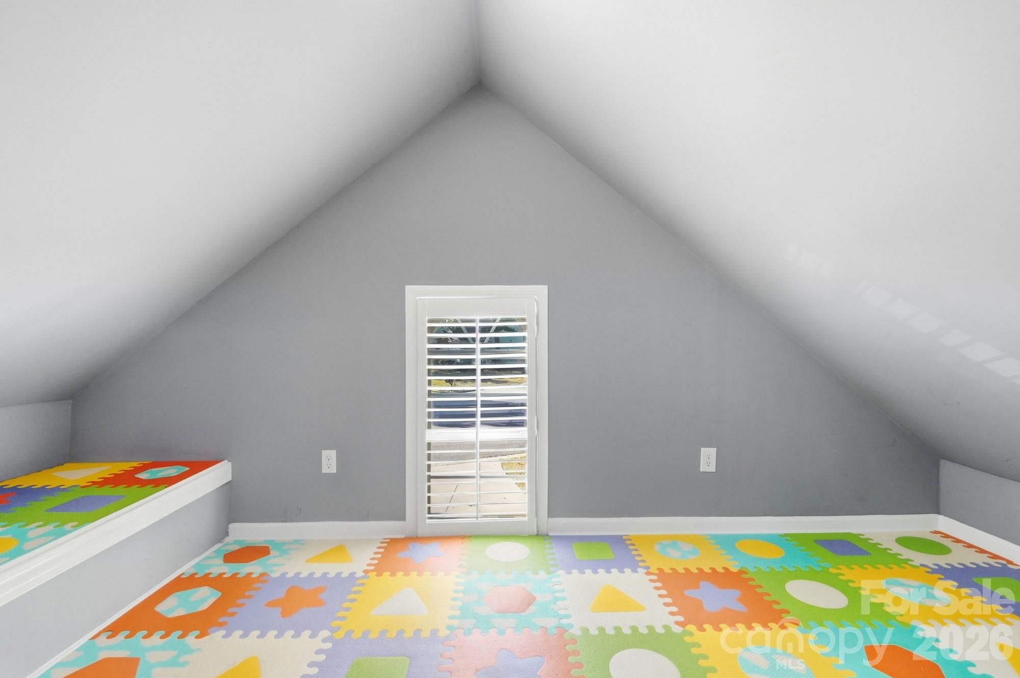 9122 Fairbridge Road Property Photo 34