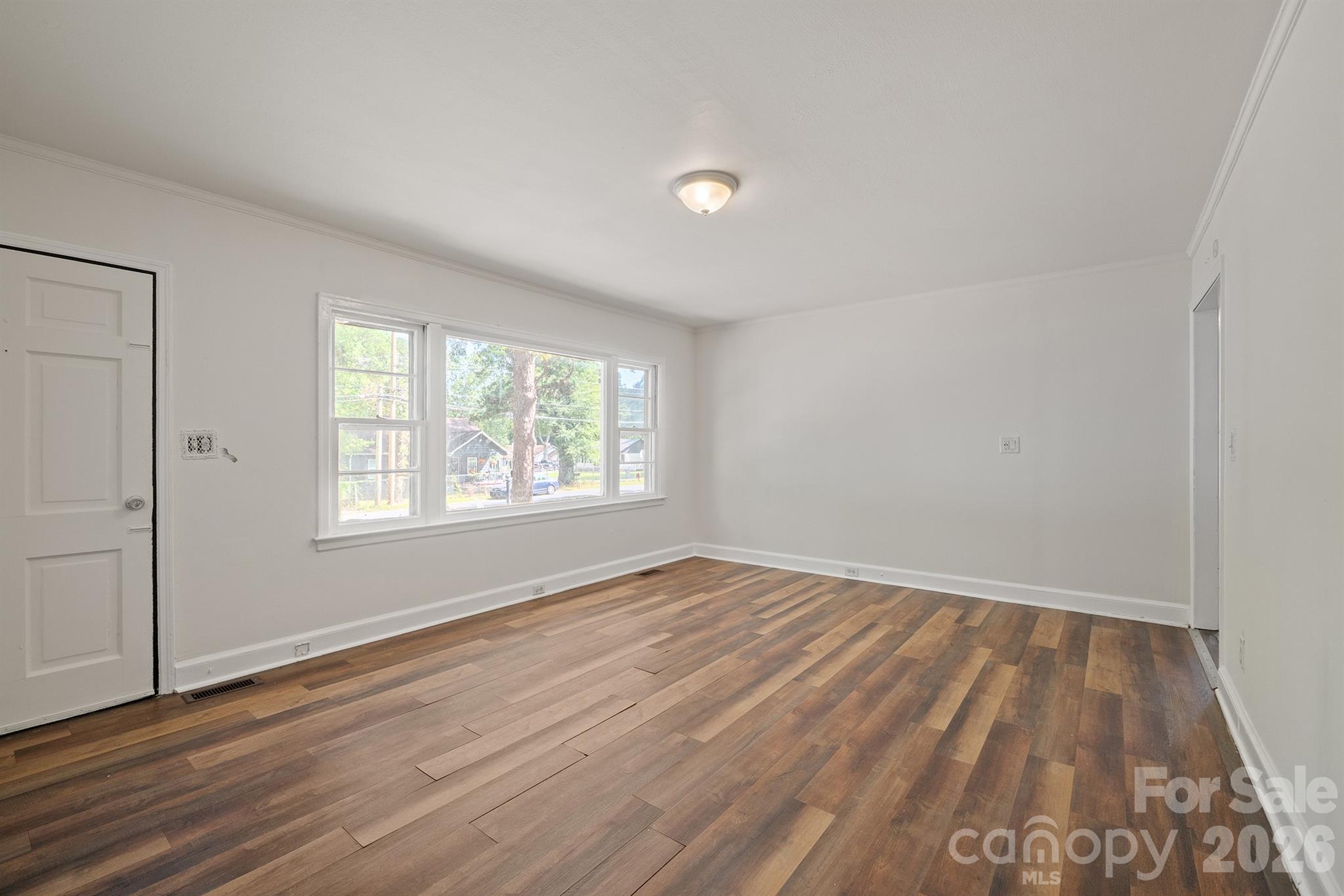 505 N Ransom Street Property Photo 4