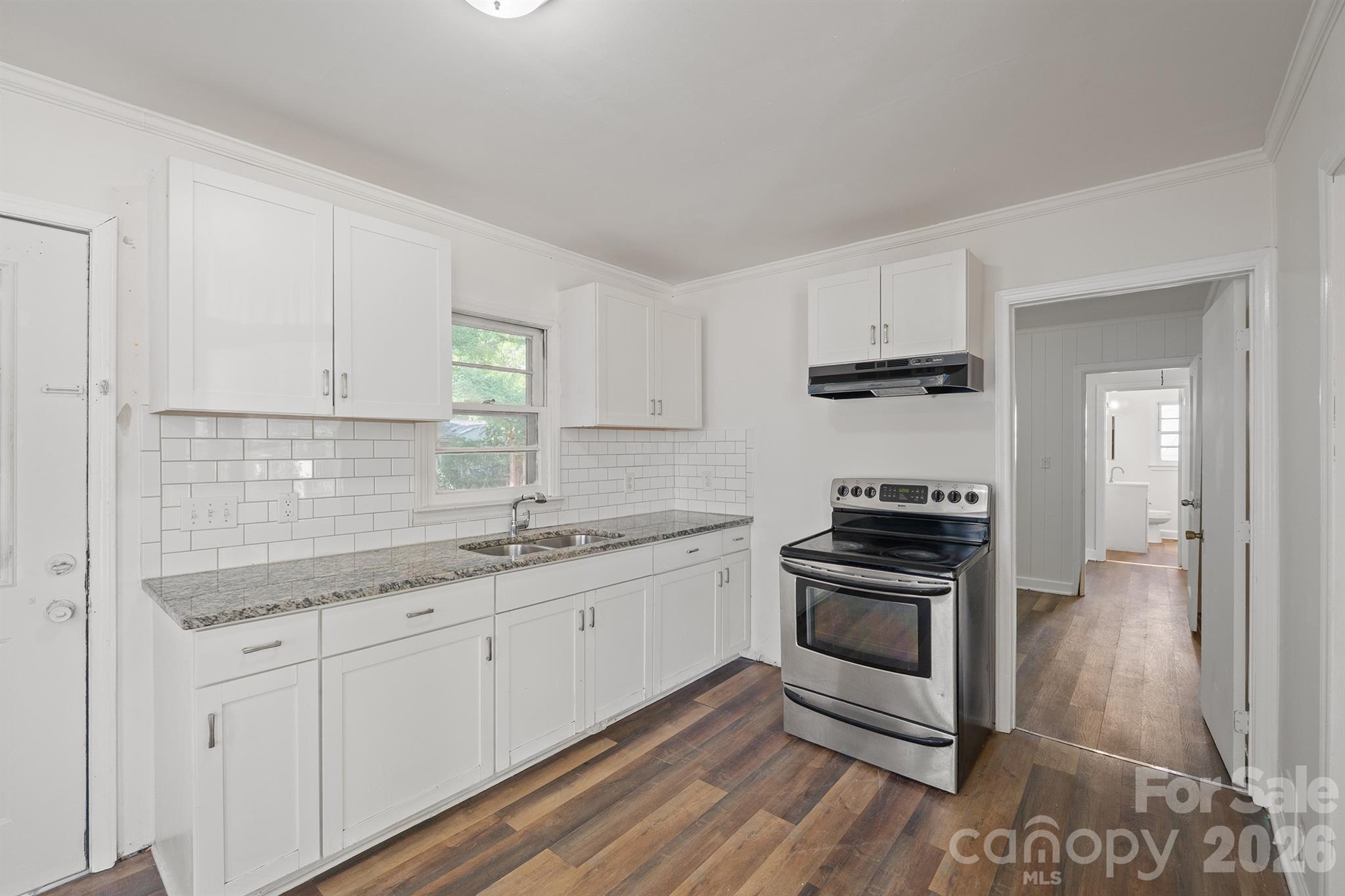 505 N Ransom Street Property Photo 9