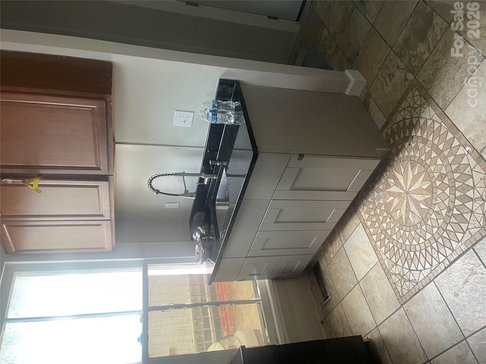 334 Davie Avenue Property Photo 18