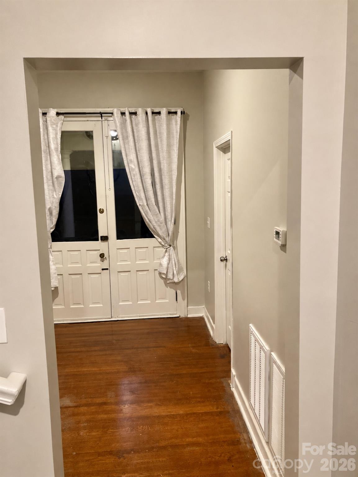 334 Davie Avenue Property Photo 22