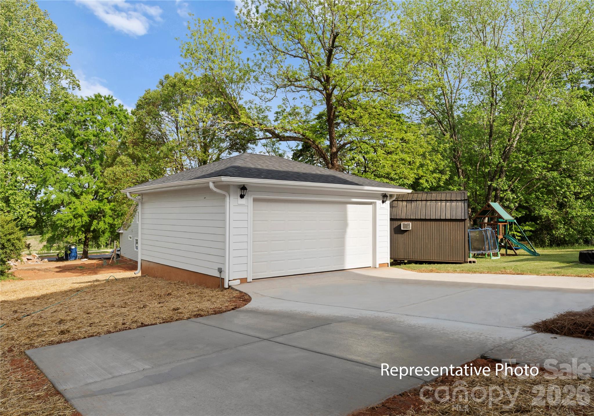 708 Ann Drive Property Photo 4