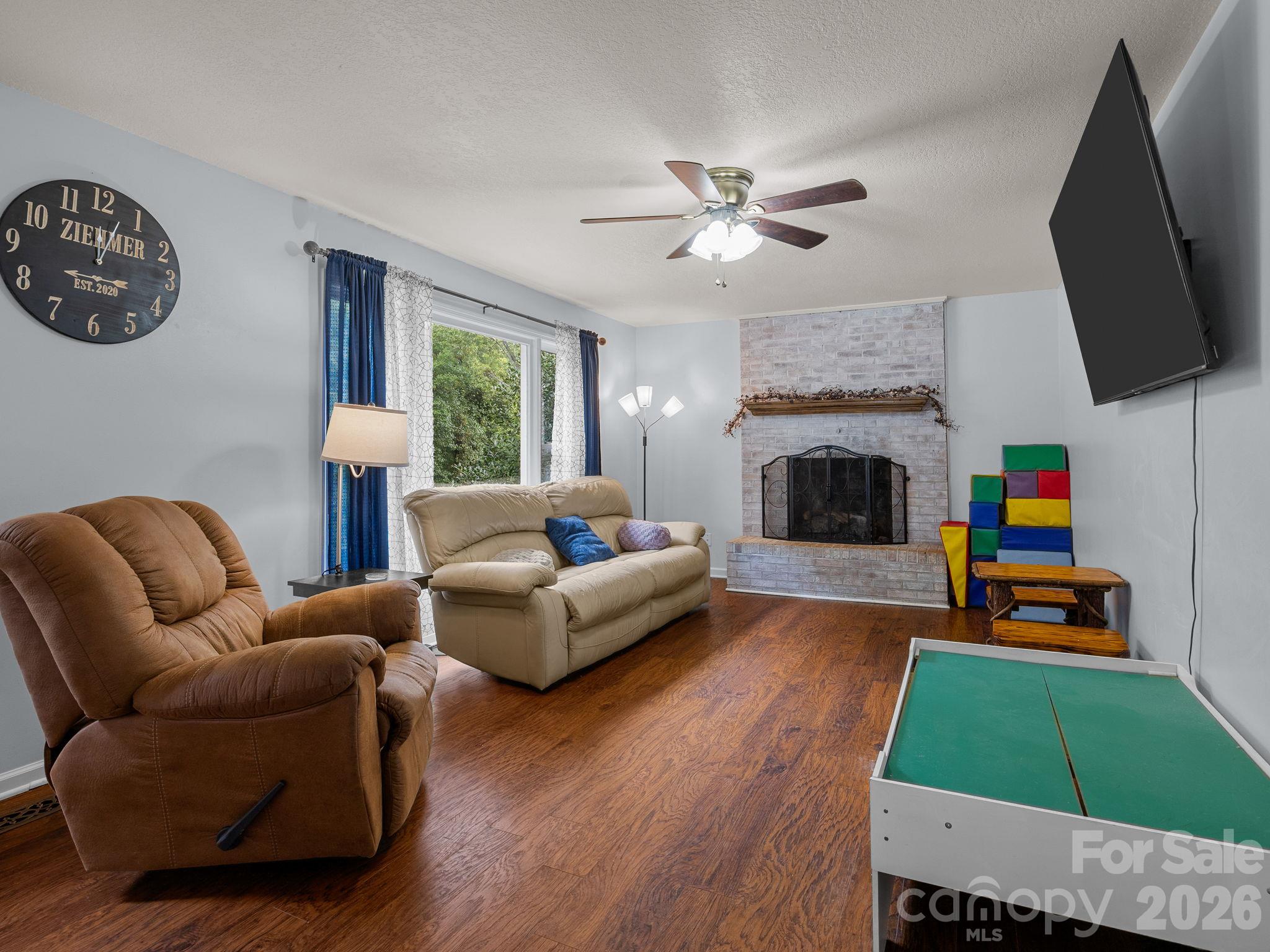 101 Catherine Drive Property Photo 3