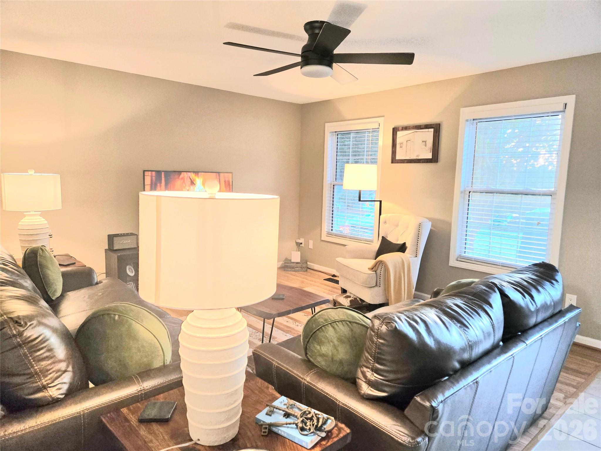 475 N Spring Avenue Property Photo 4