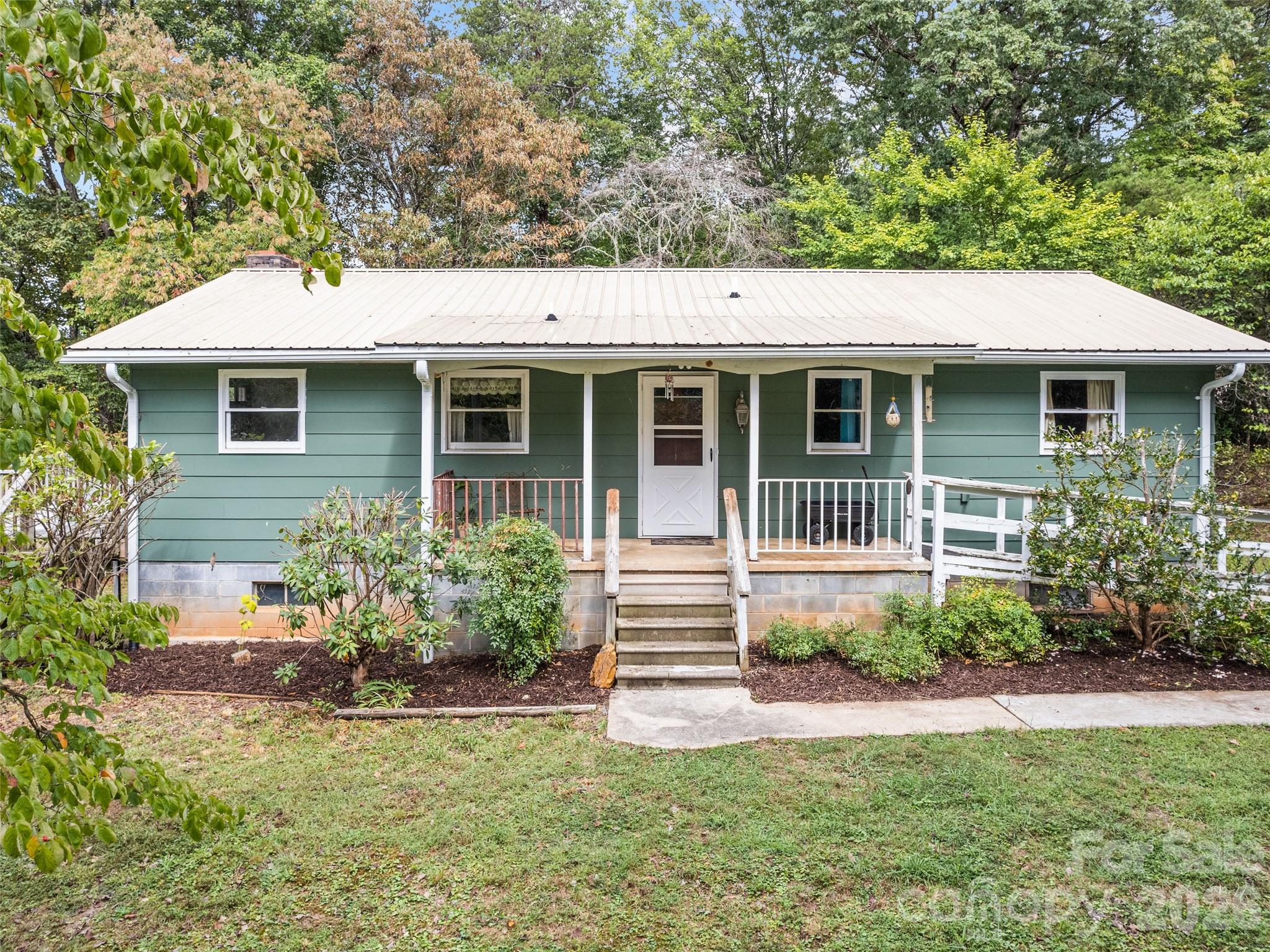 177 Mica Ridge Property Photo 1