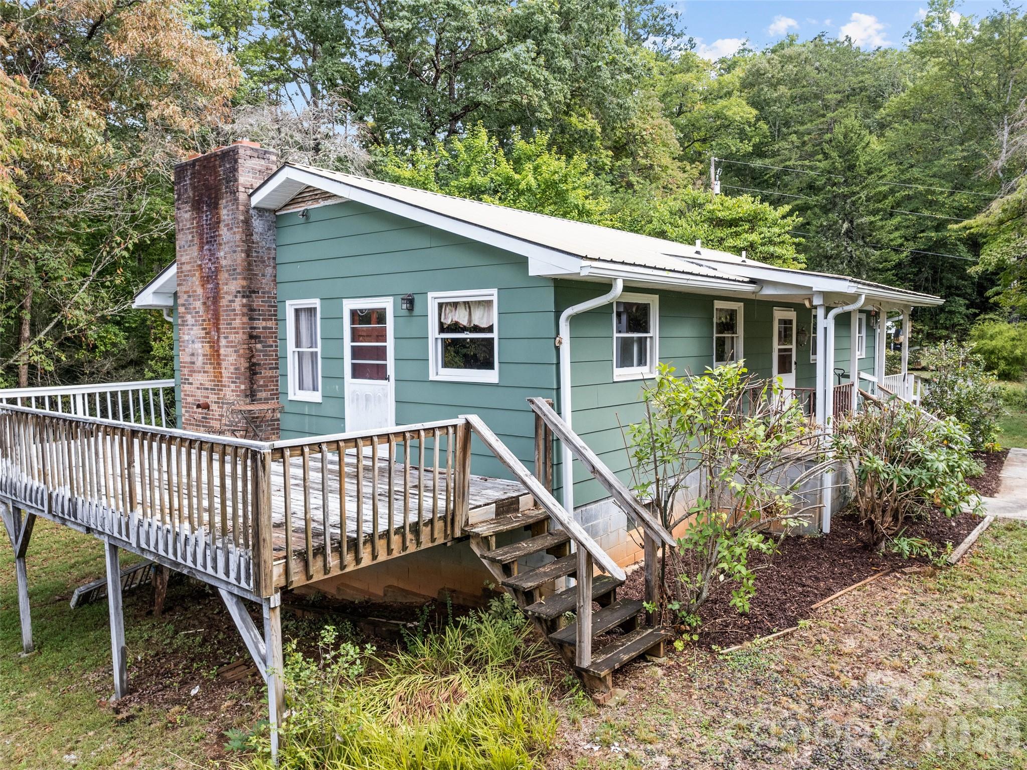 177 Mica Ridge Property Photo 4