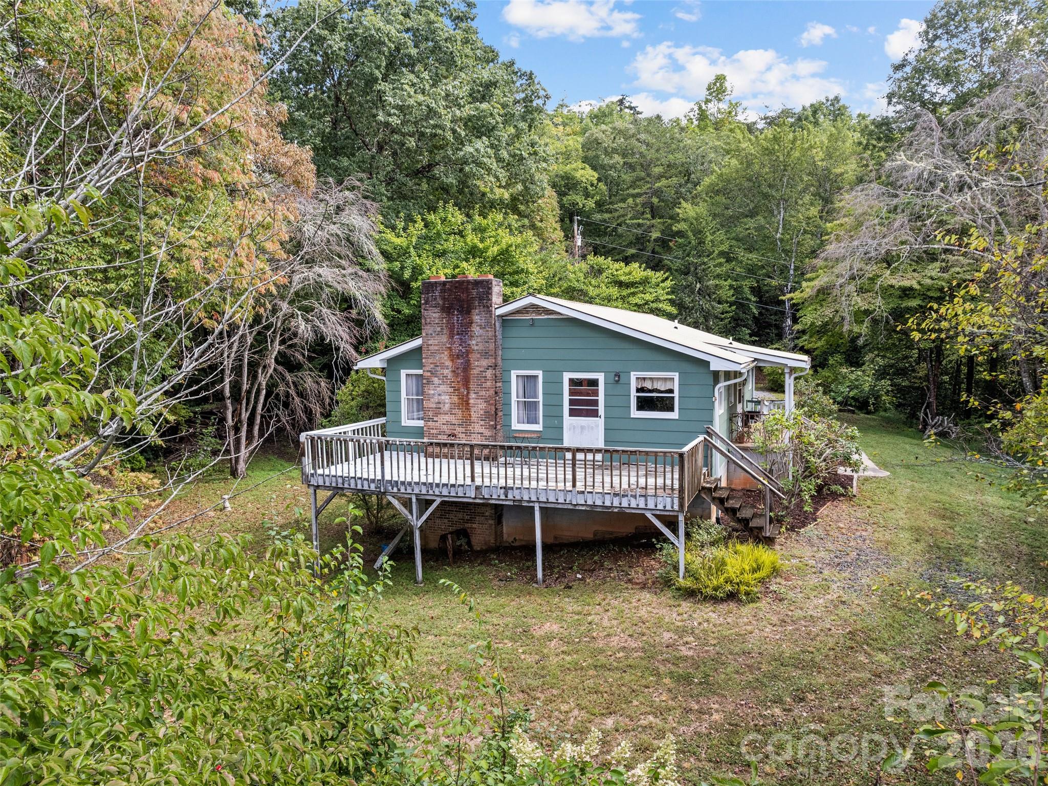 177 Mica Ridge Property Photo 5