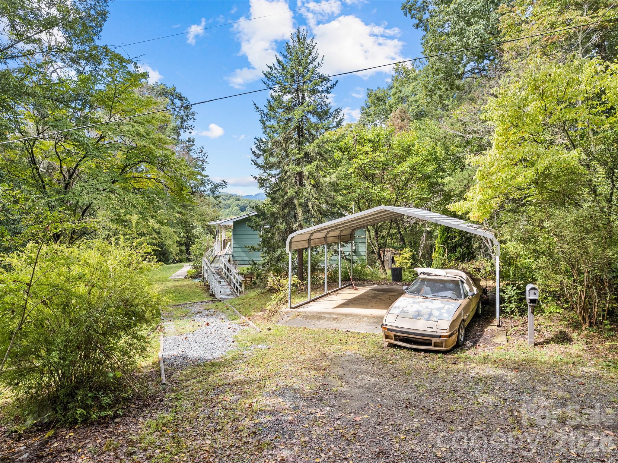 177 Mica Ridge Property Photo 15