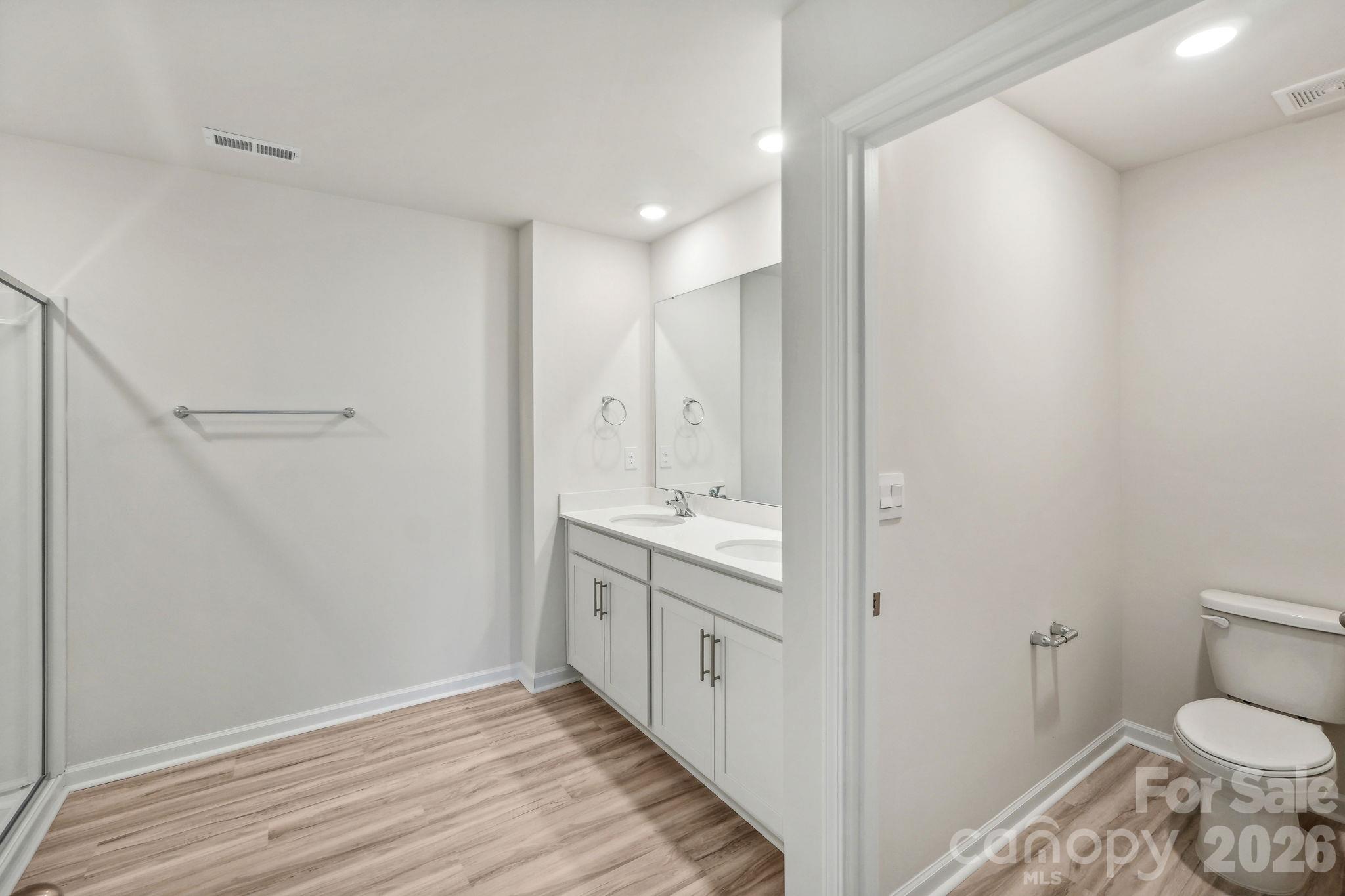 68 Laurel Pointe Drive Property Photo 21