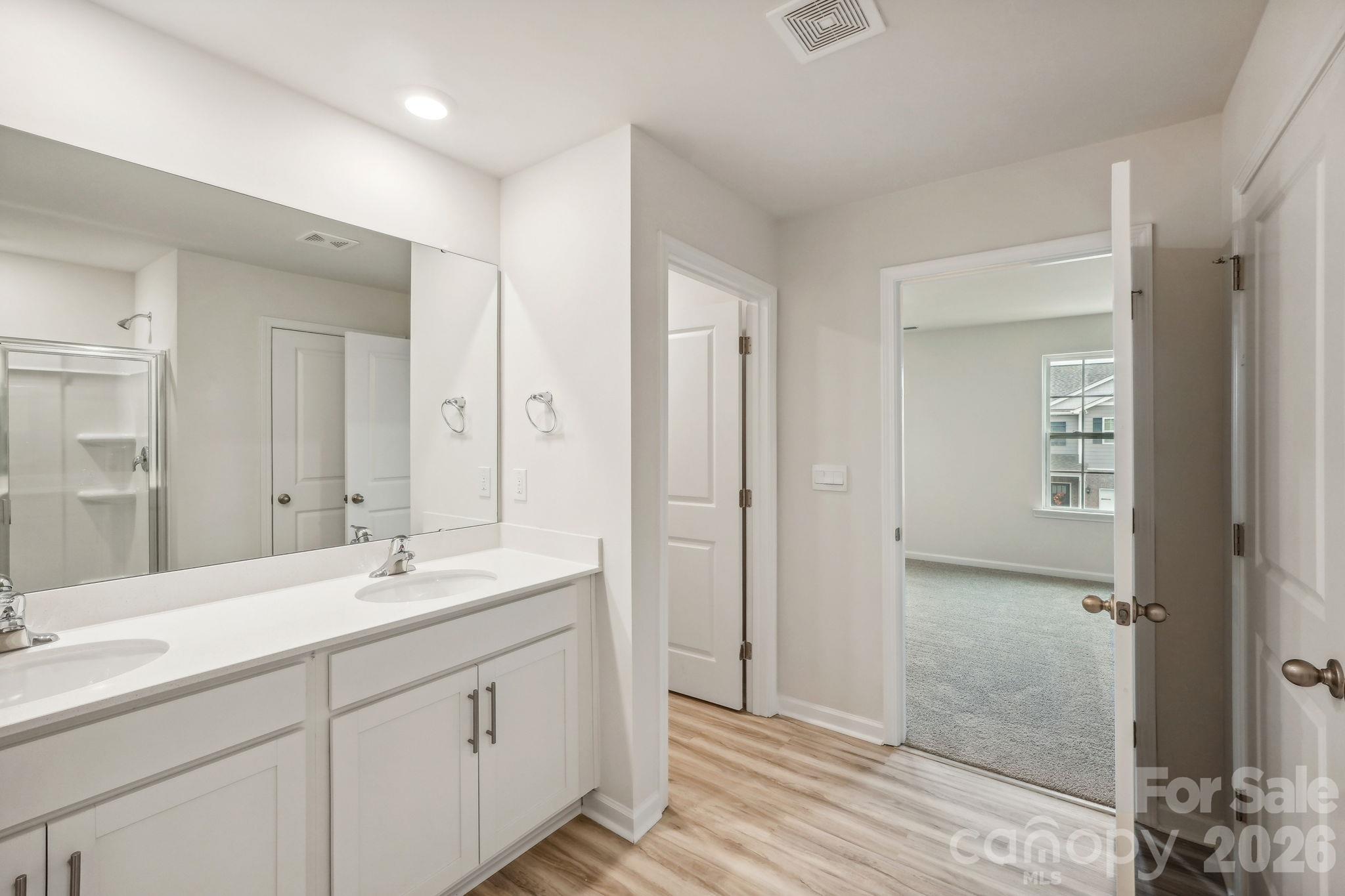 68 Laurel Pointe Drive Property Photo 22