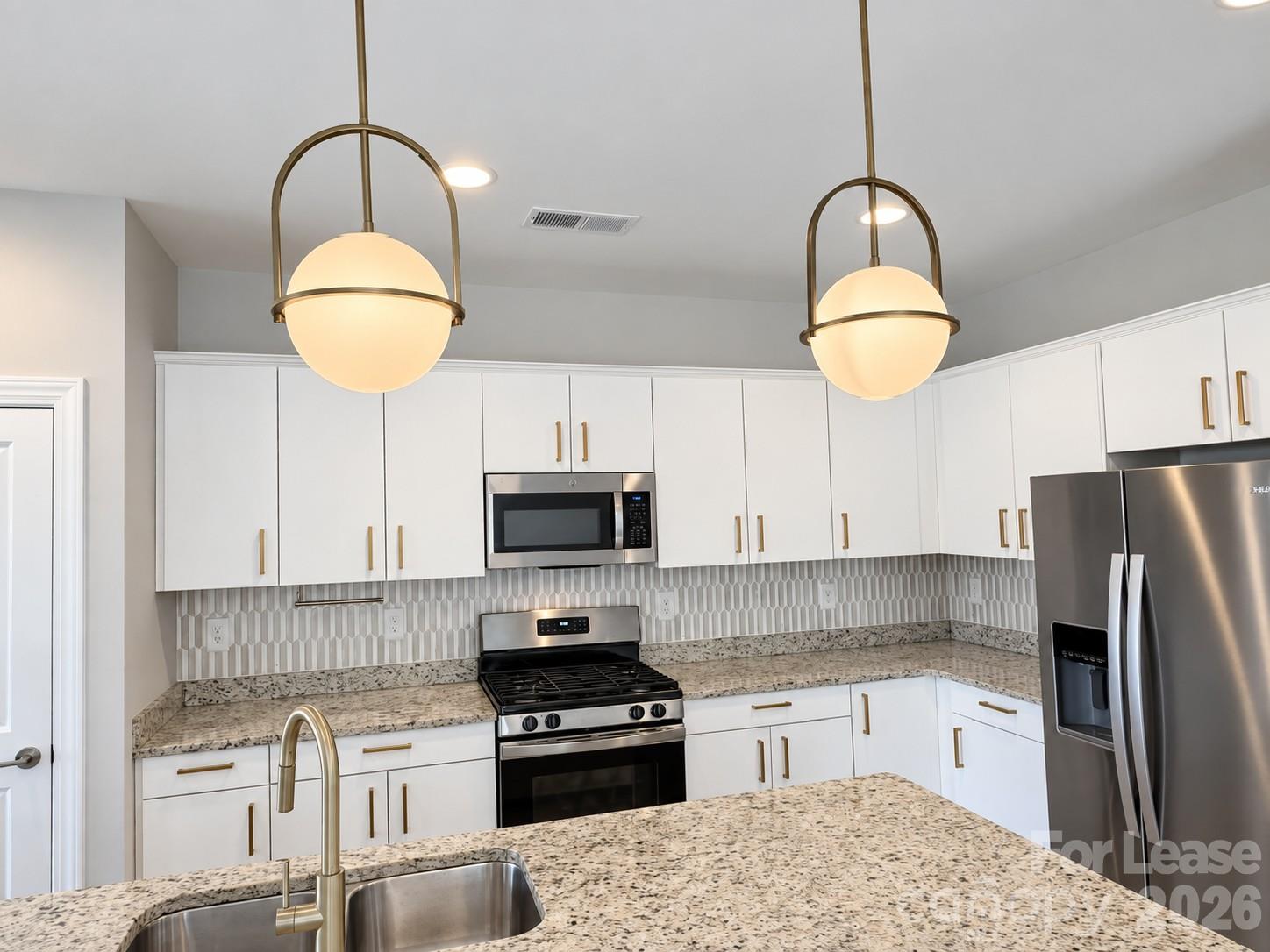 5968 Pier Drive Property Photo 4