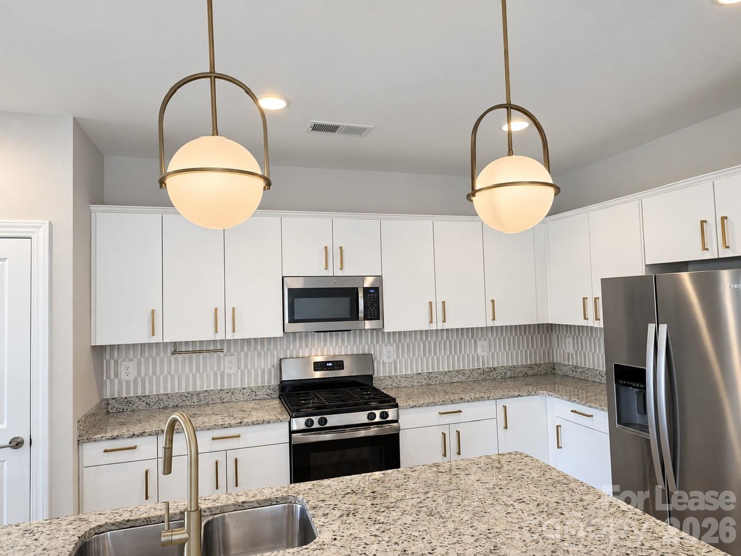 5968 Pier Drive Property Photo 7