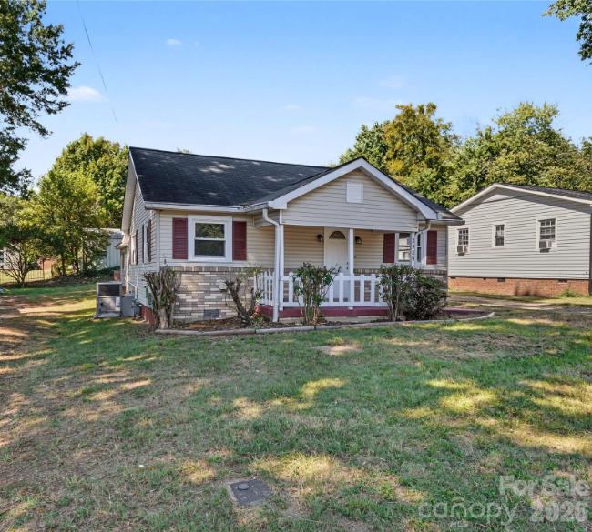2909 Glendale Avenue Property Photo 1