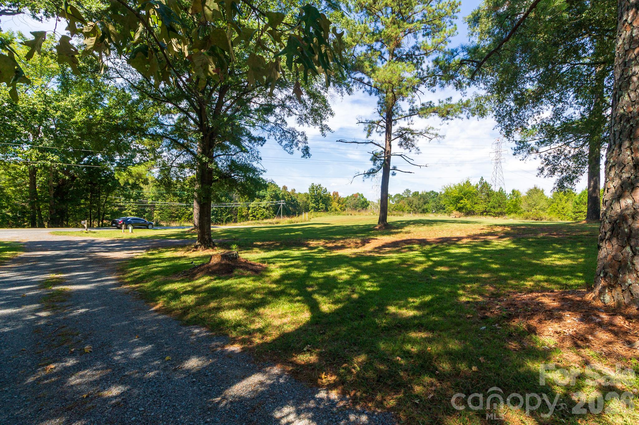 1960 Pleasant Road Property Photo 4