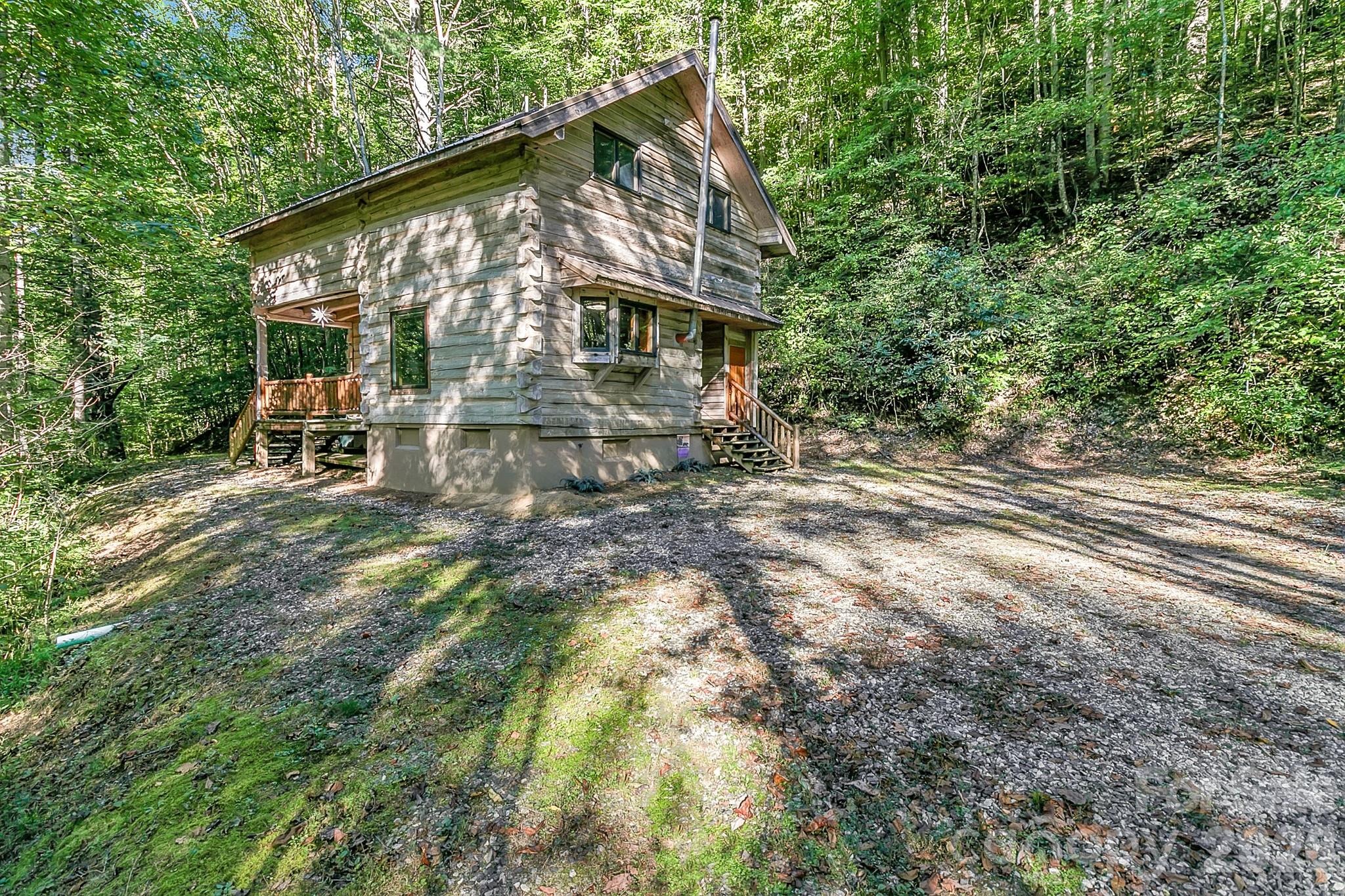 8579 Big Pine Road Property Photo 2