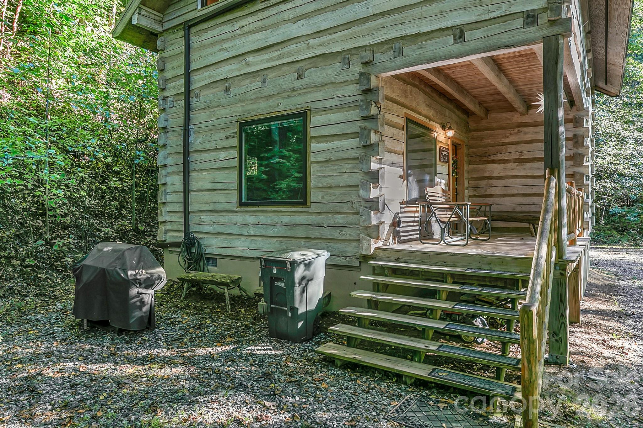 8579 Big Pine Road Property Photo 7