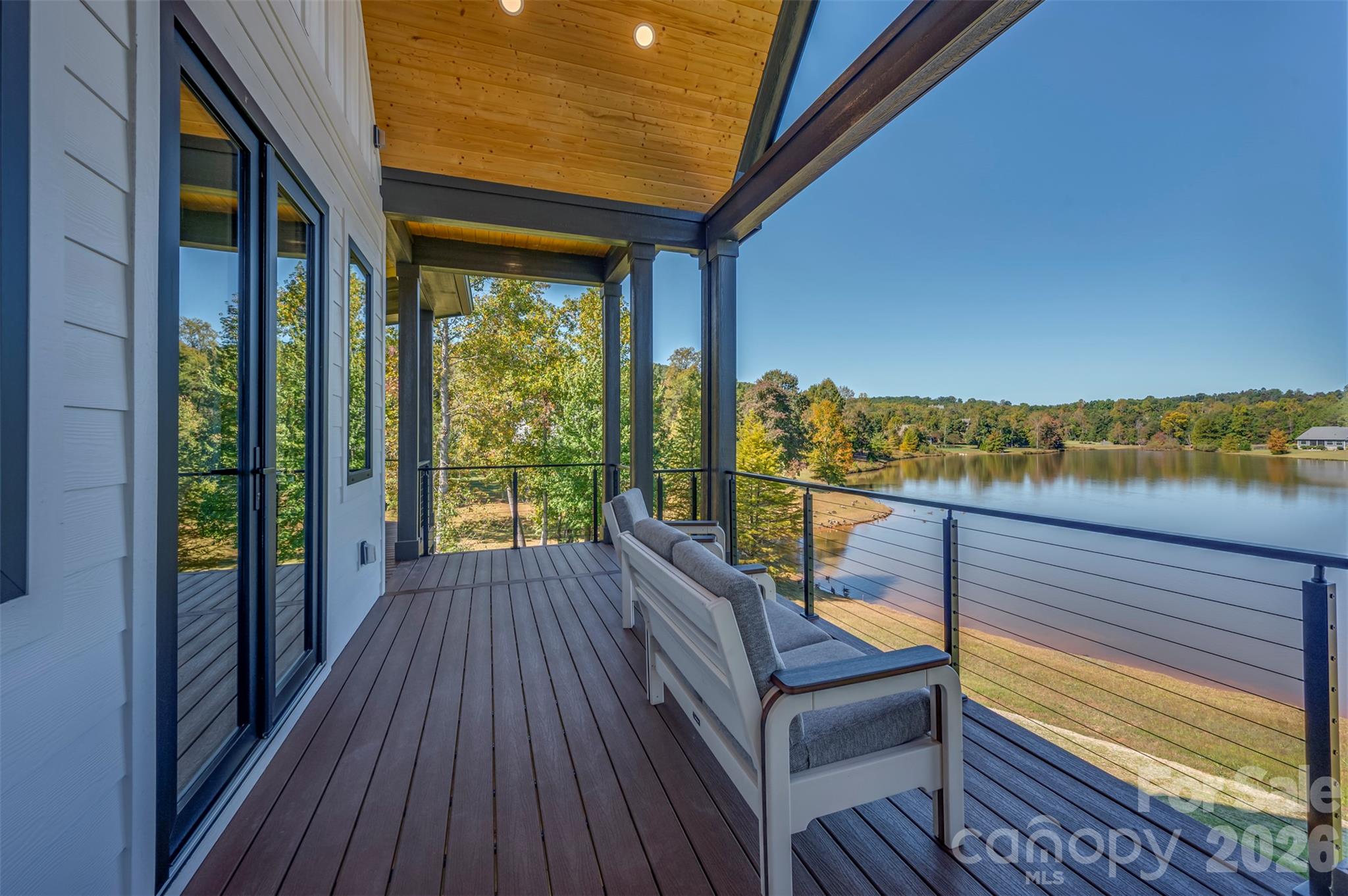 438 Mapleton Lane Property Photo 3