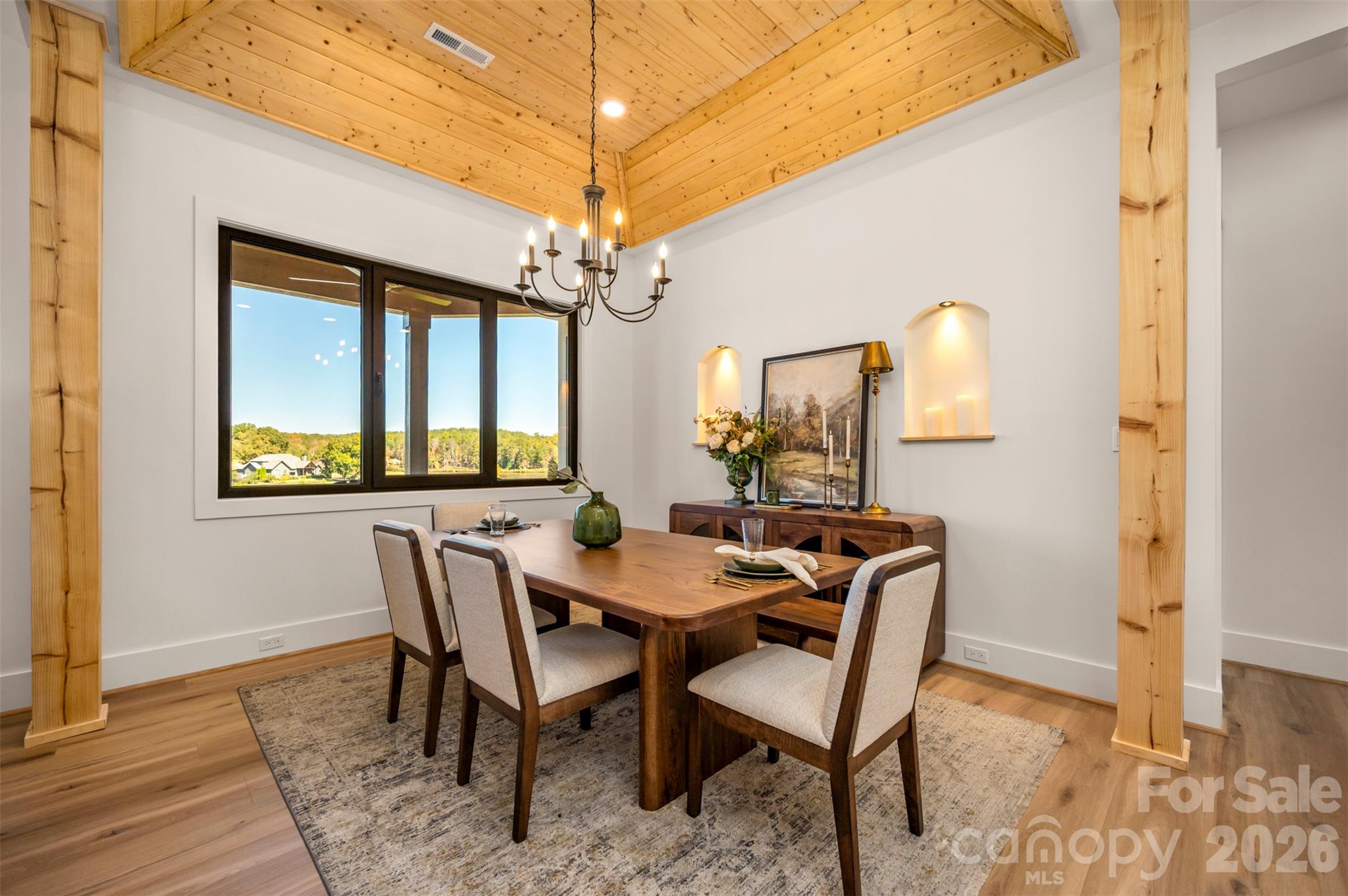 438 Mapleton Lane Property Photo 6