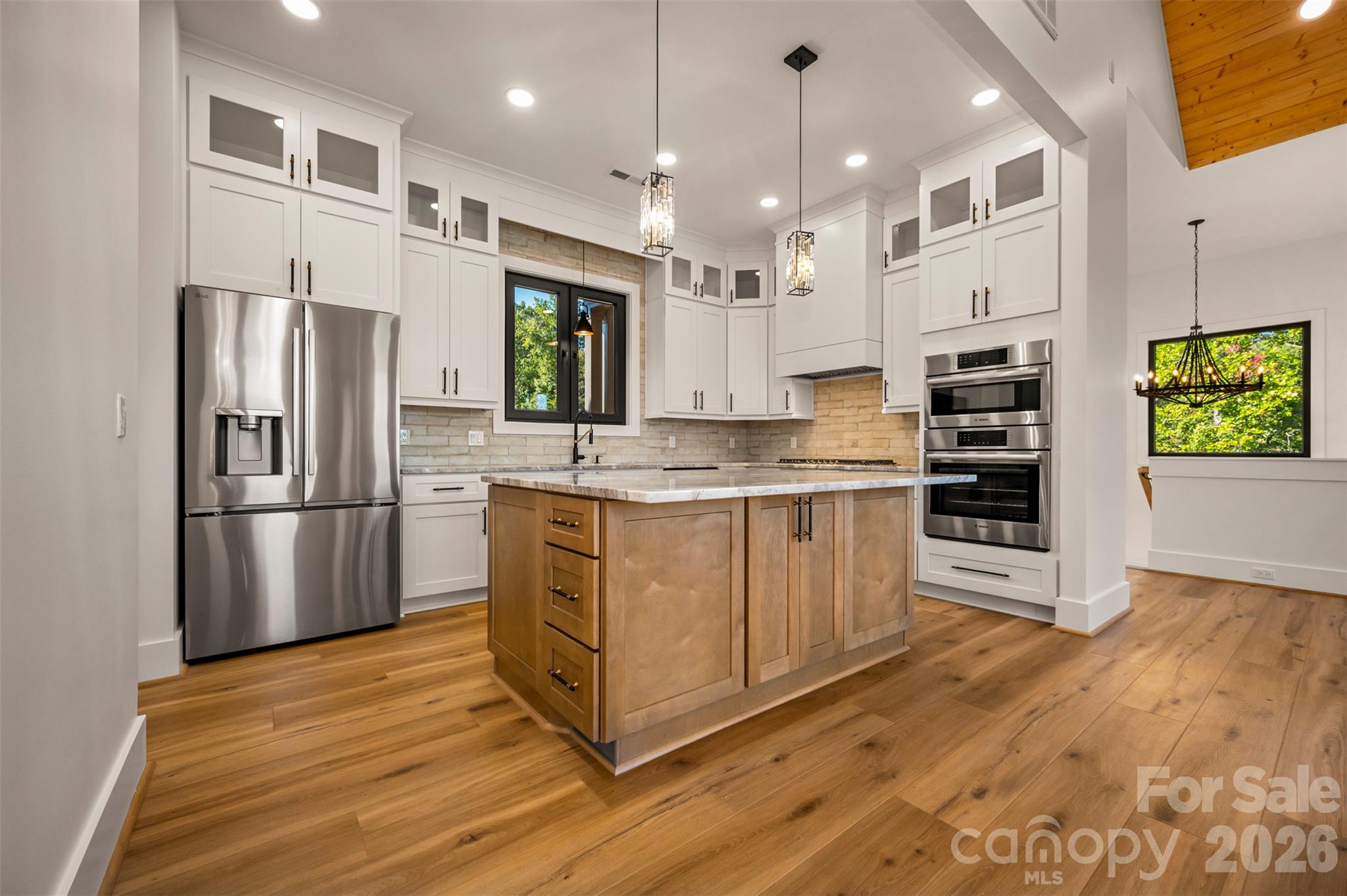 438 Mapleton Lane Property Photo 12