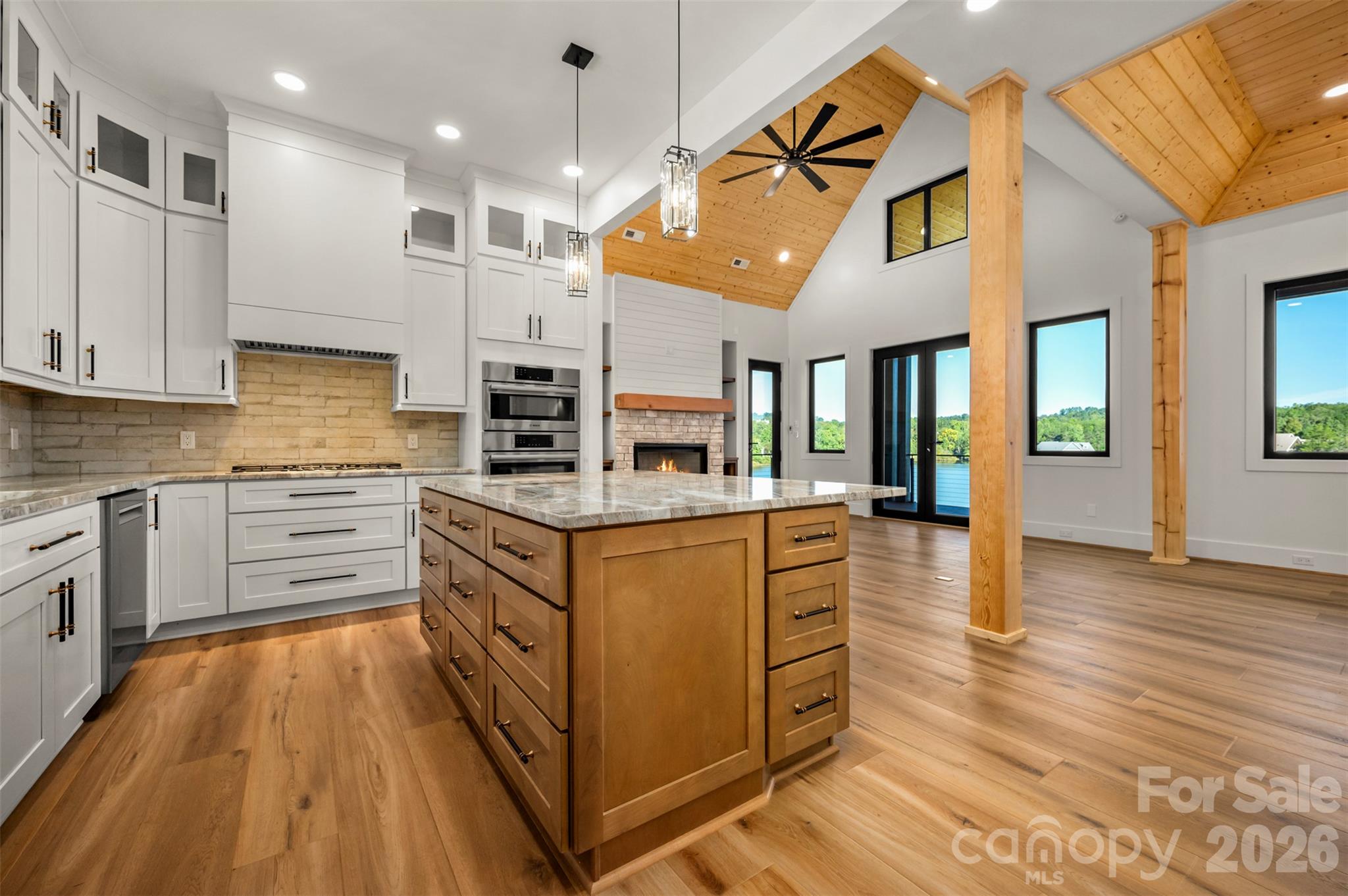 438 Mapleton Lane Property Photo 16