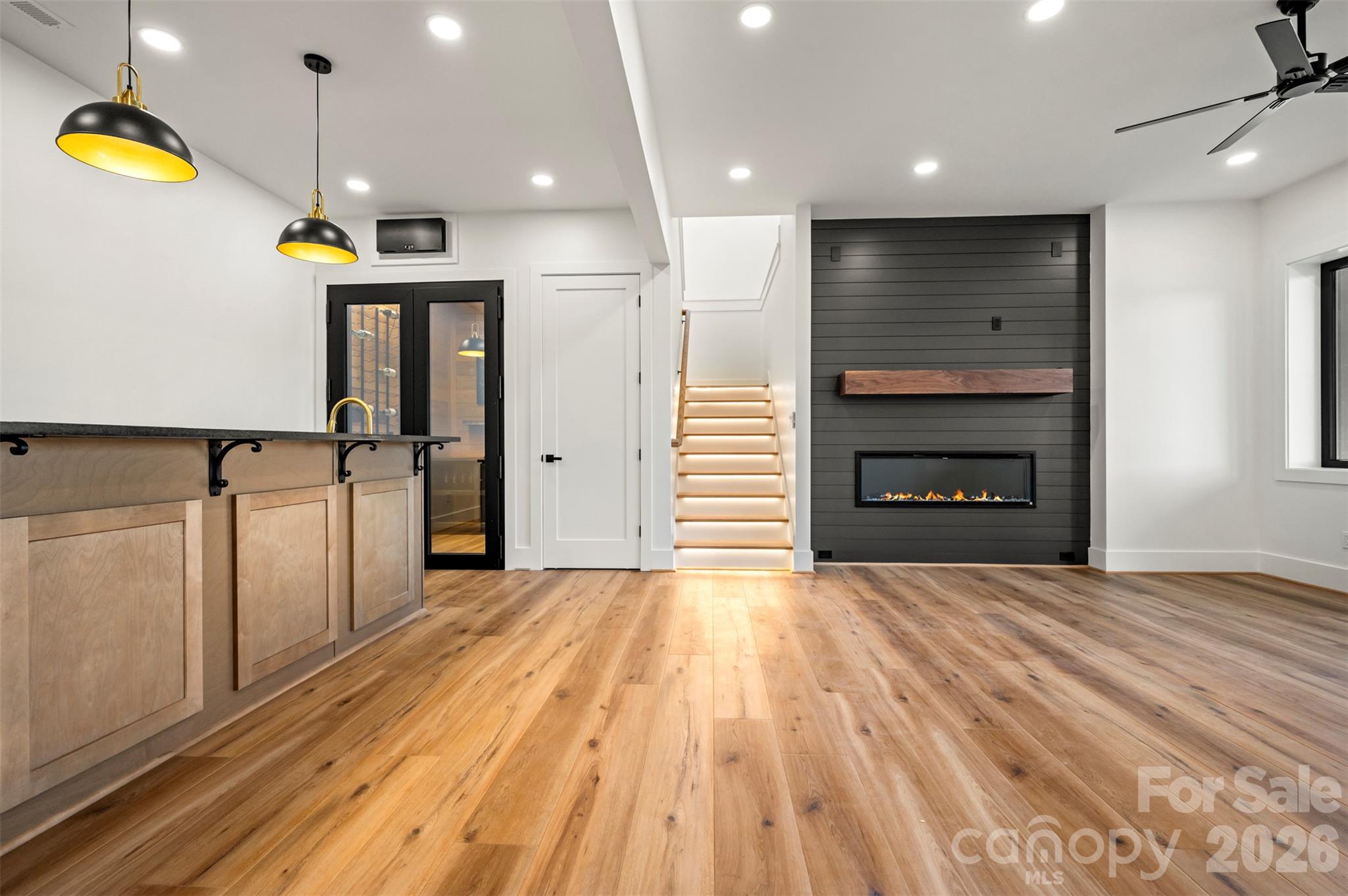 438 Mapleton Lane Property Photo 33