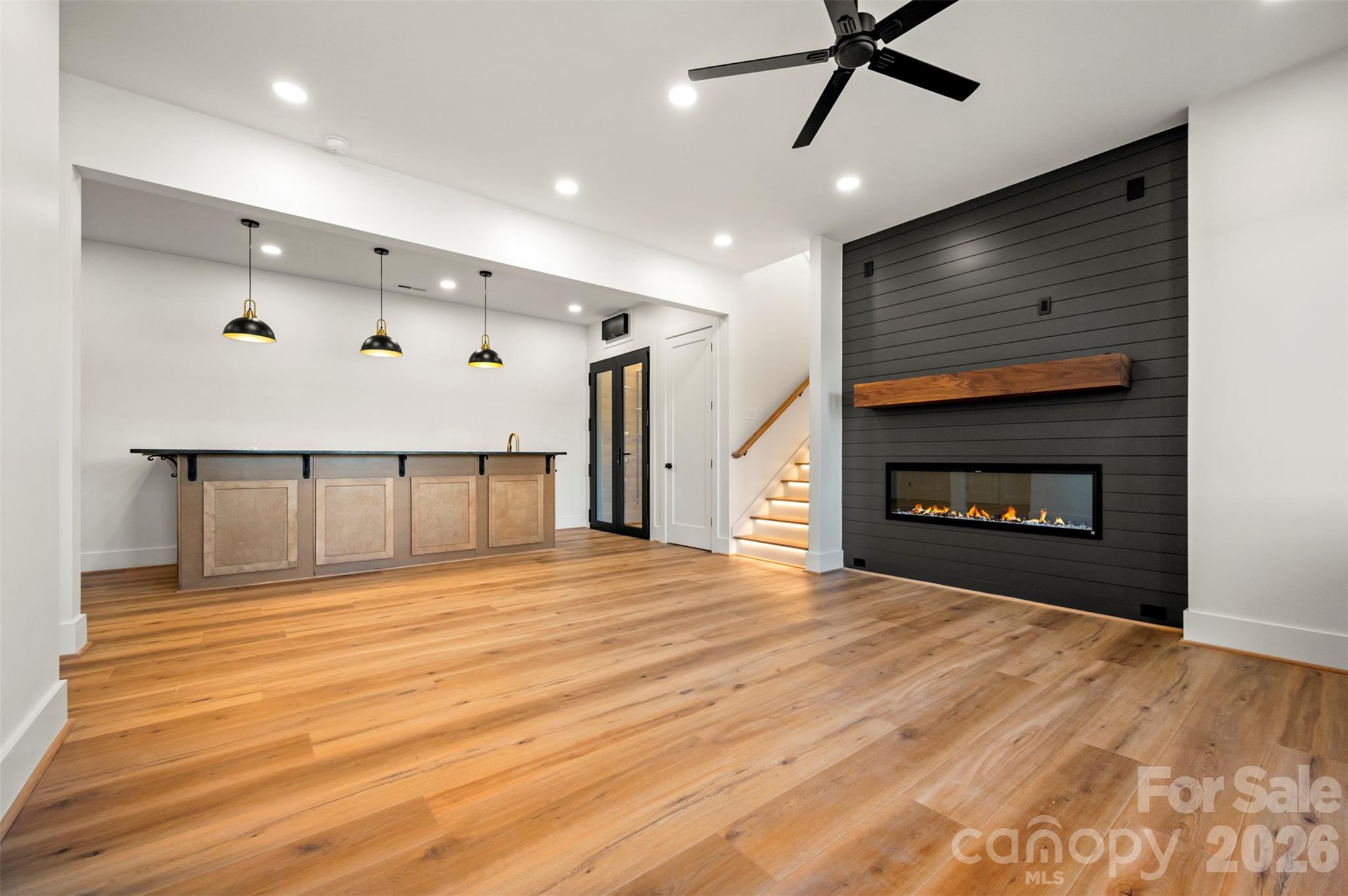 438 Mapleton Lane Property Photo 36