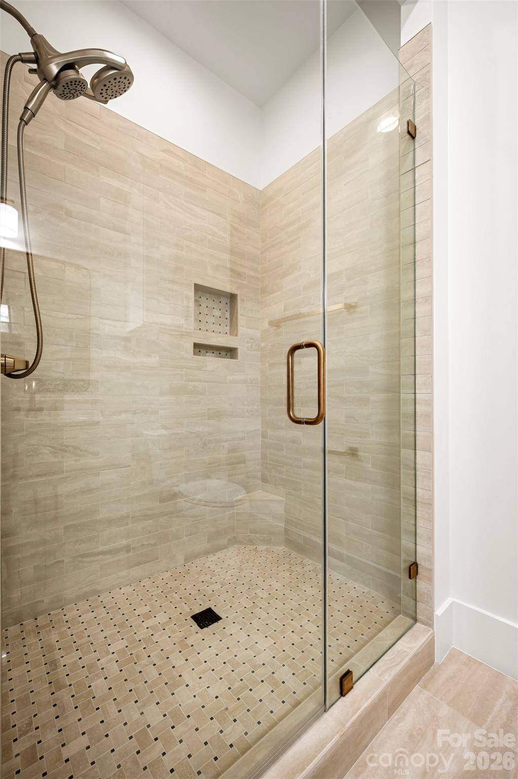 438 Mapleton Lane Property Photo 41