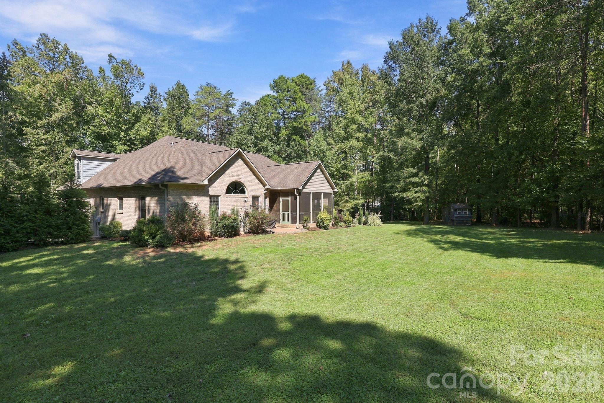 320 Hidden Oaks Drive Property Photo 30