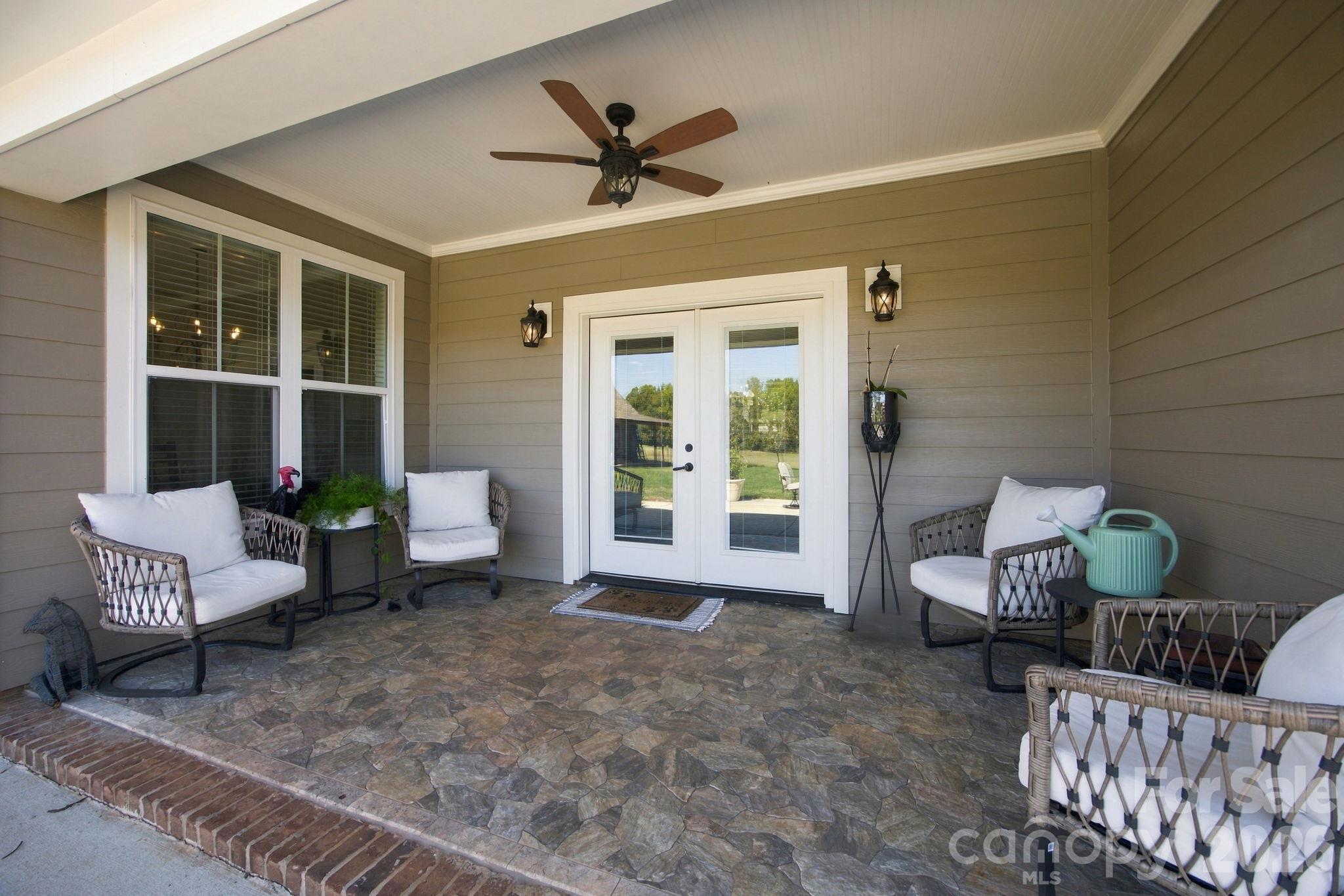 2870 Bradshaw Road Property Photo 9